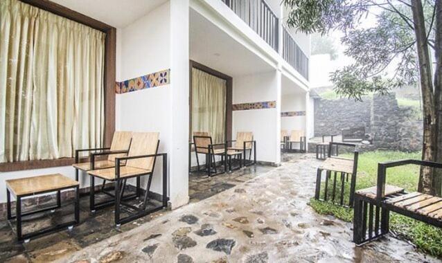 Hotel Fabhotel Tranquil Heights