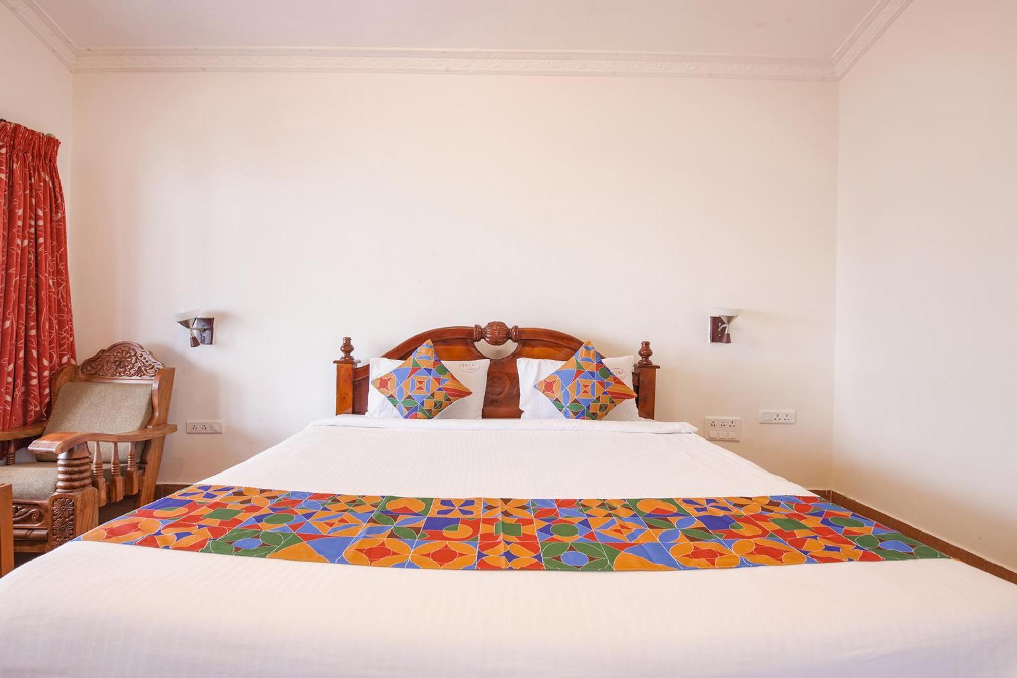 Fabhotel Blossom Hotel
