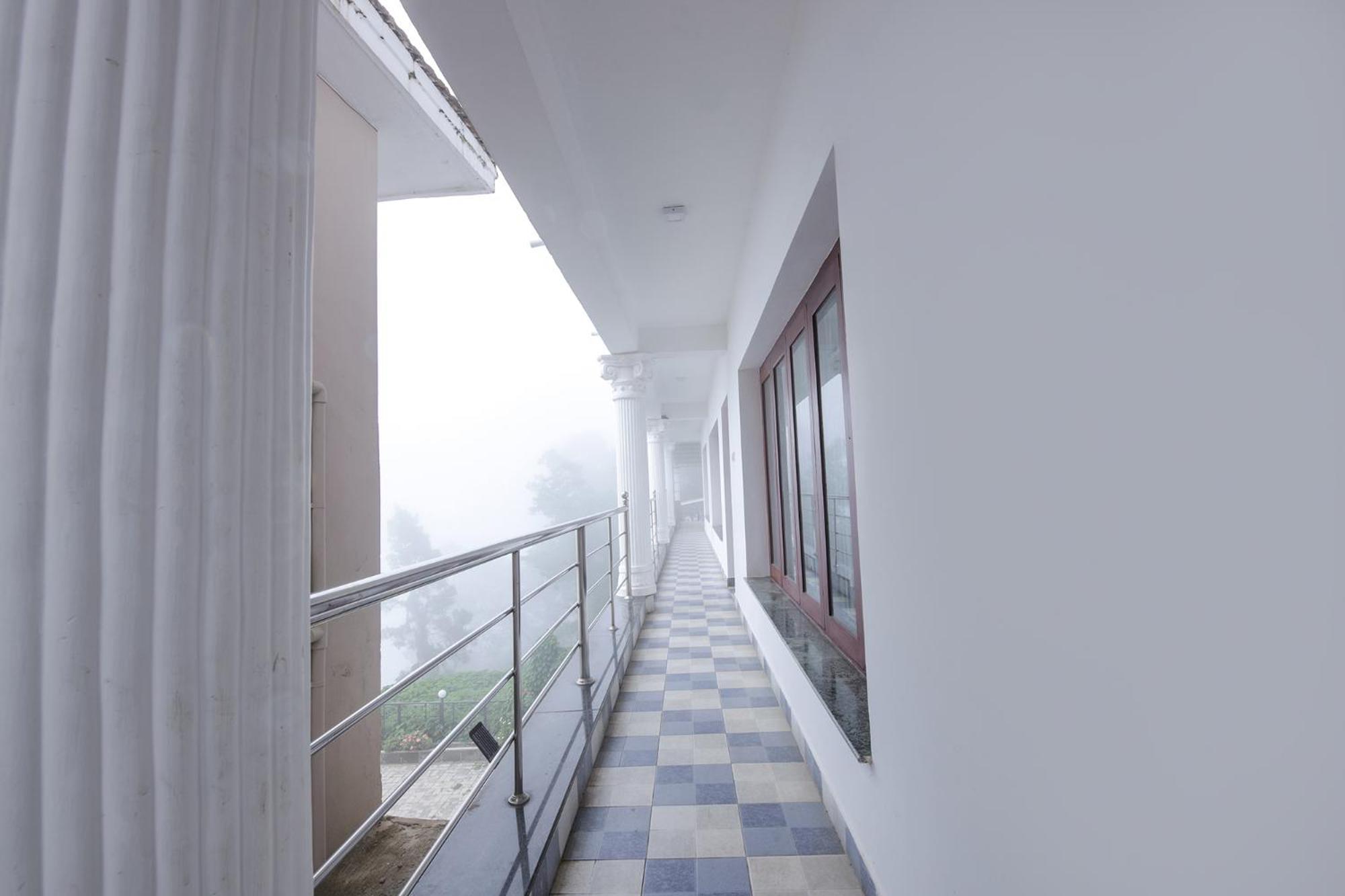 Fabhotel Blossom Hotel 2*