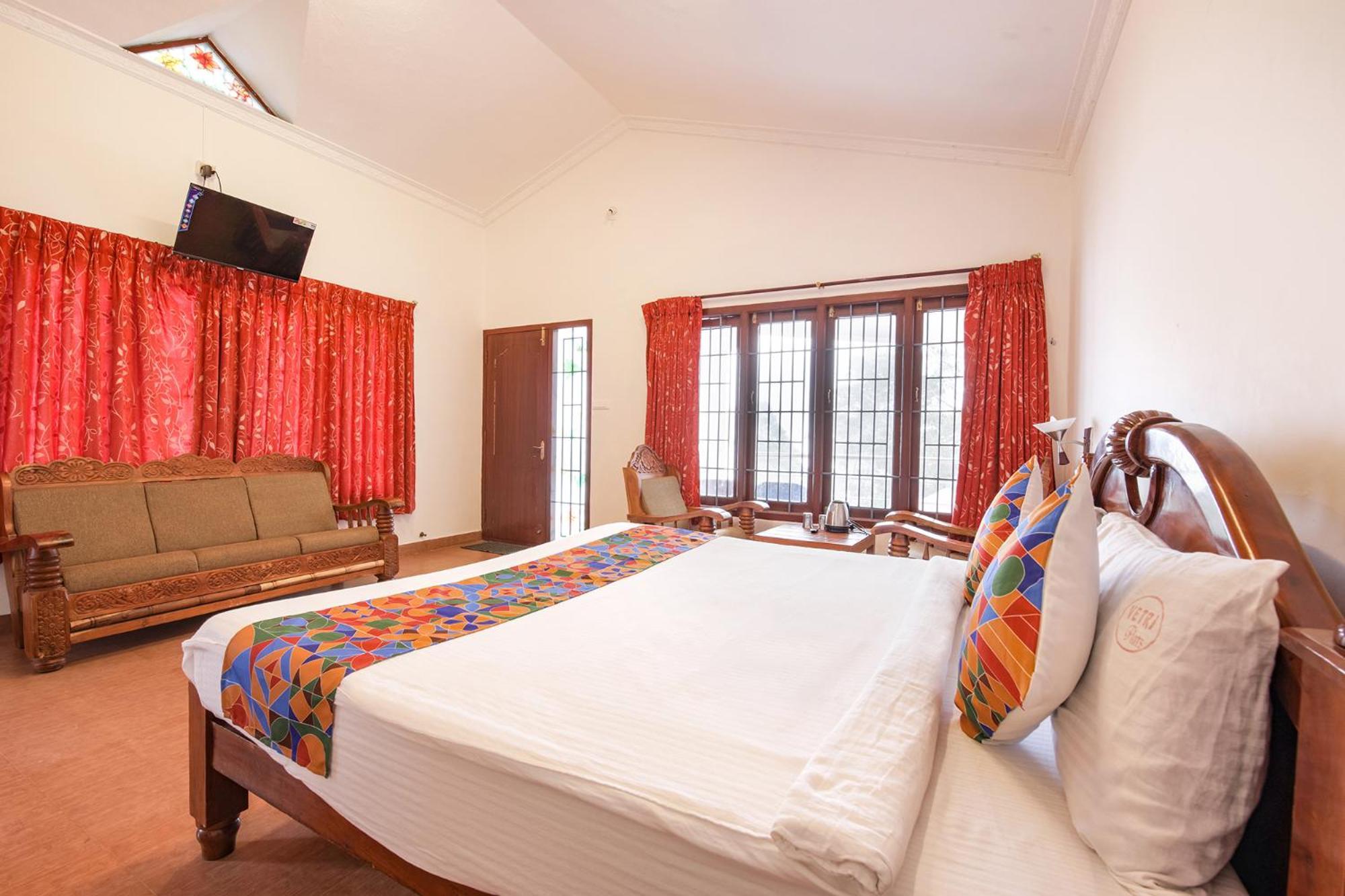 Fabhotel Blossom