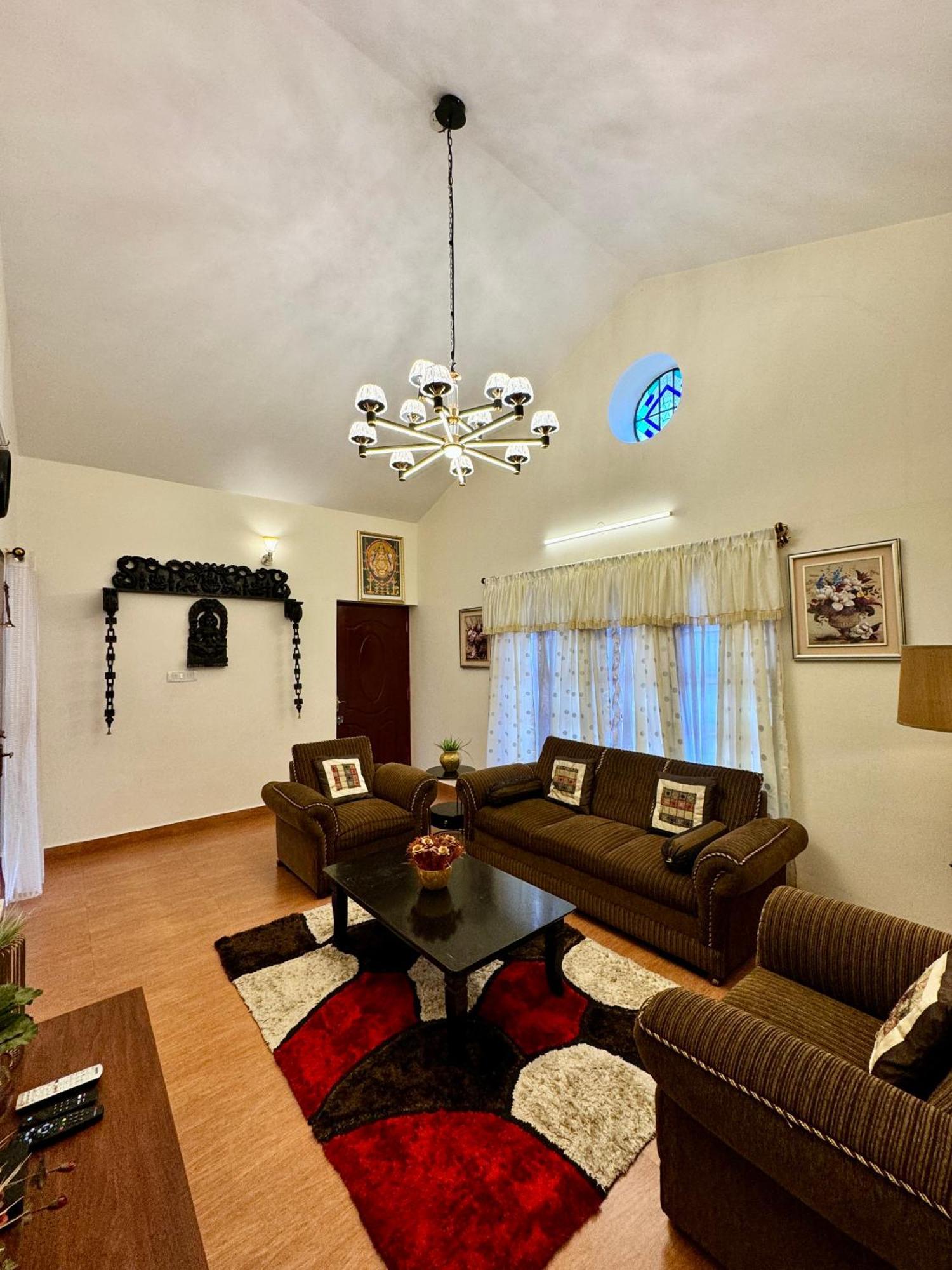 Lakshmi Illam For Families Only Guest house Kodaikanal
