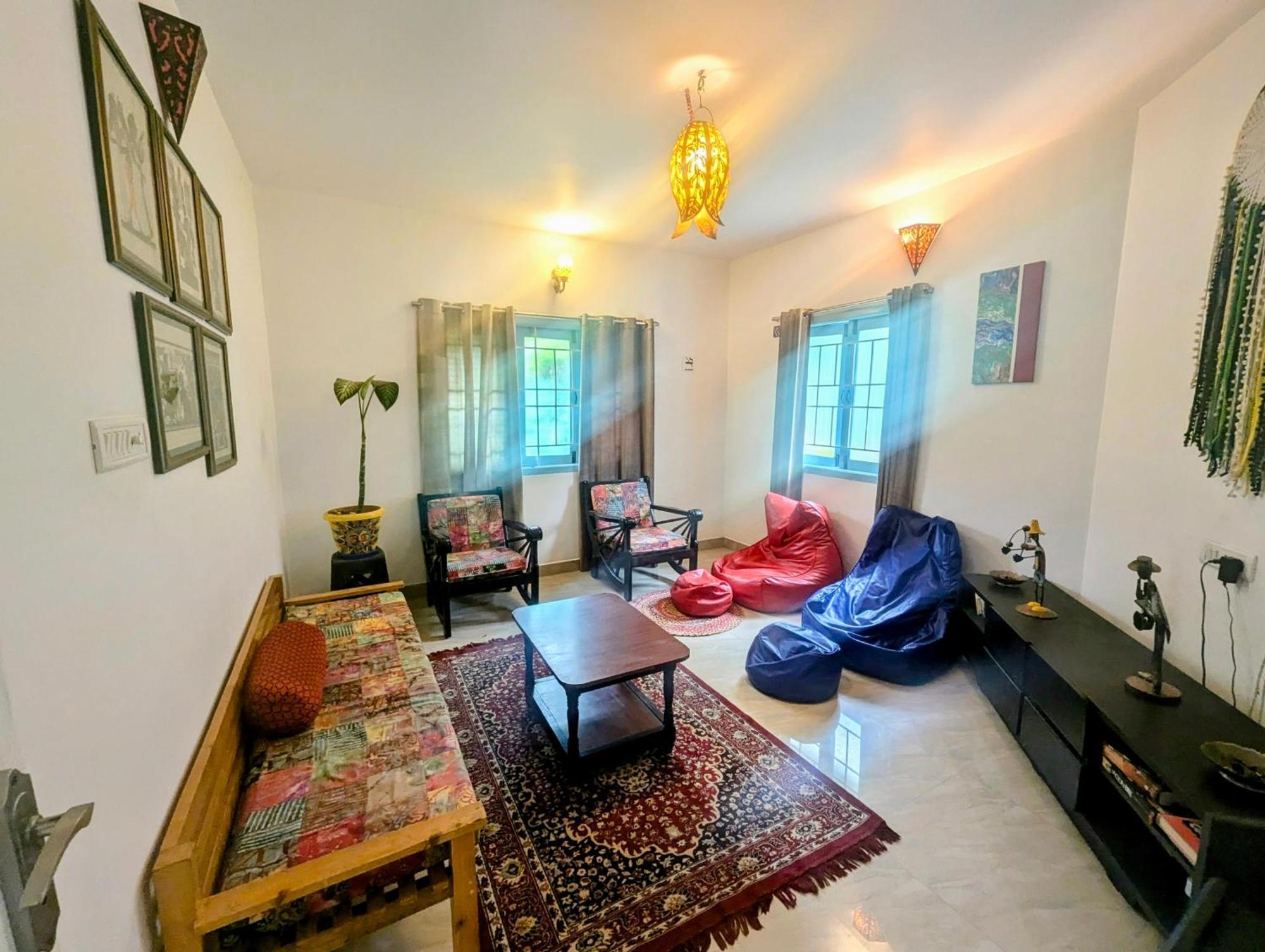 Bohemian Hideaway By Futurve Bed & Breakfast *
