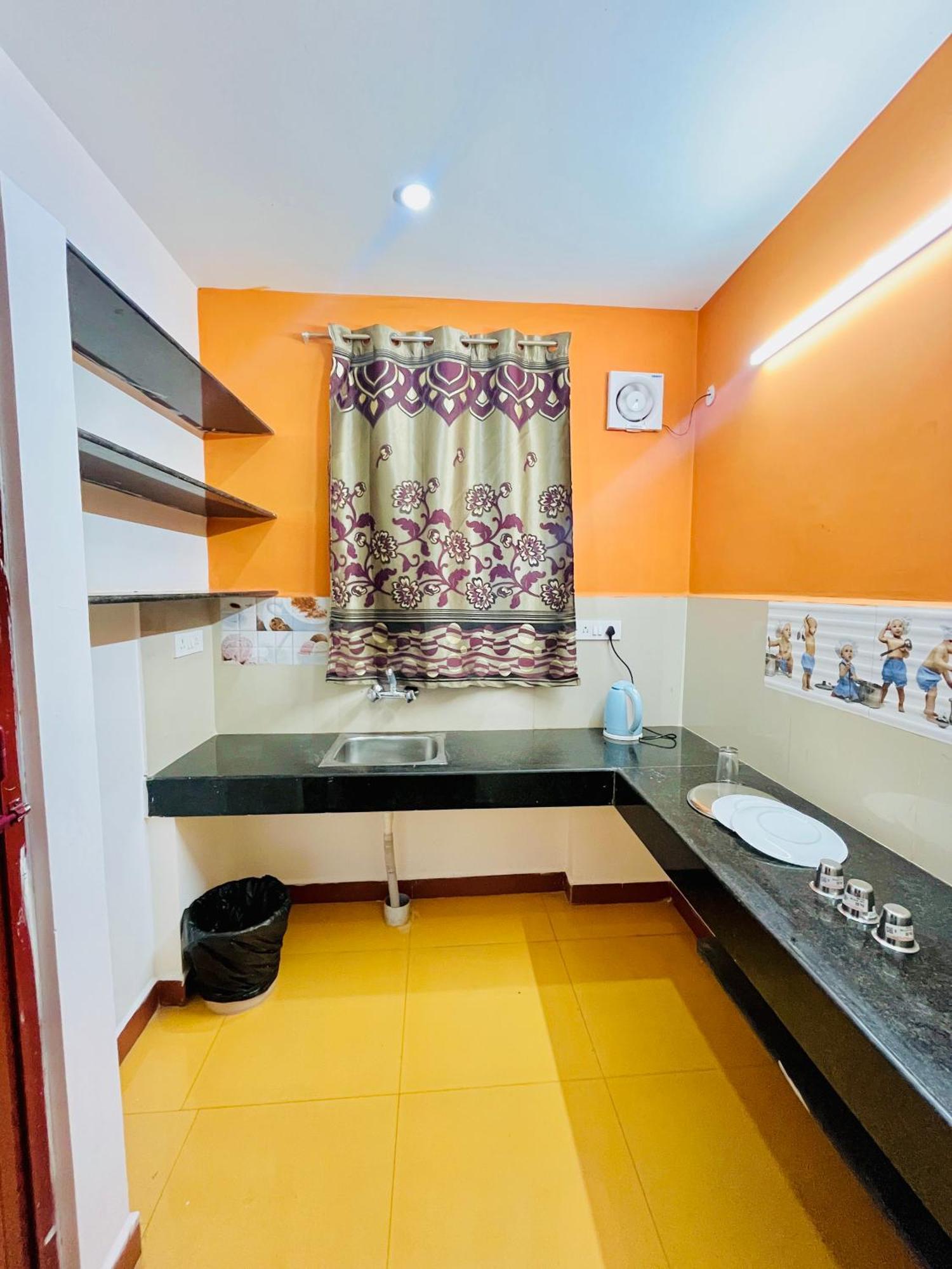 Misty Kodai View Guest house Kodaikanal