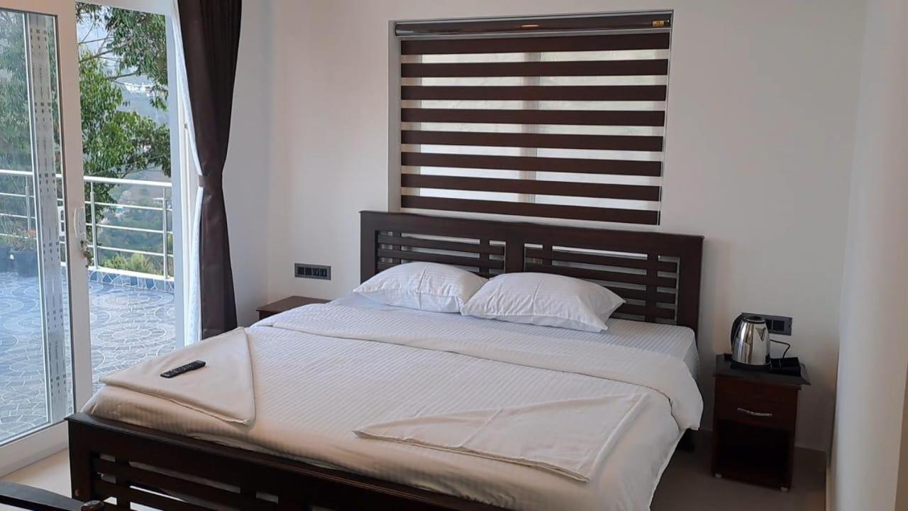 Hotel Minus 1