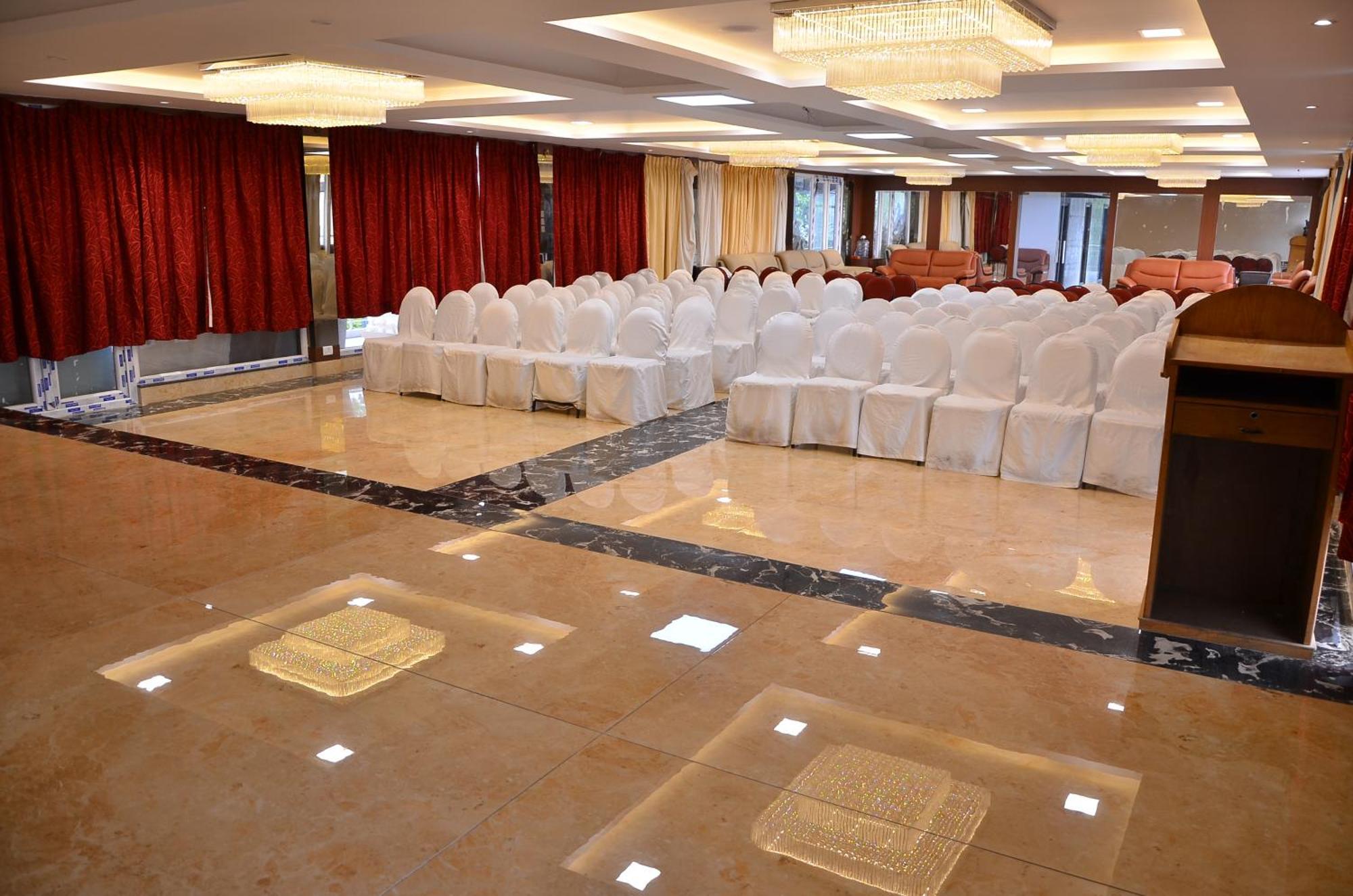 Hotel Benzz Park Family Kodaikanal