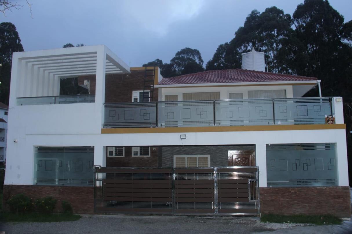 Bison Vally View Villa