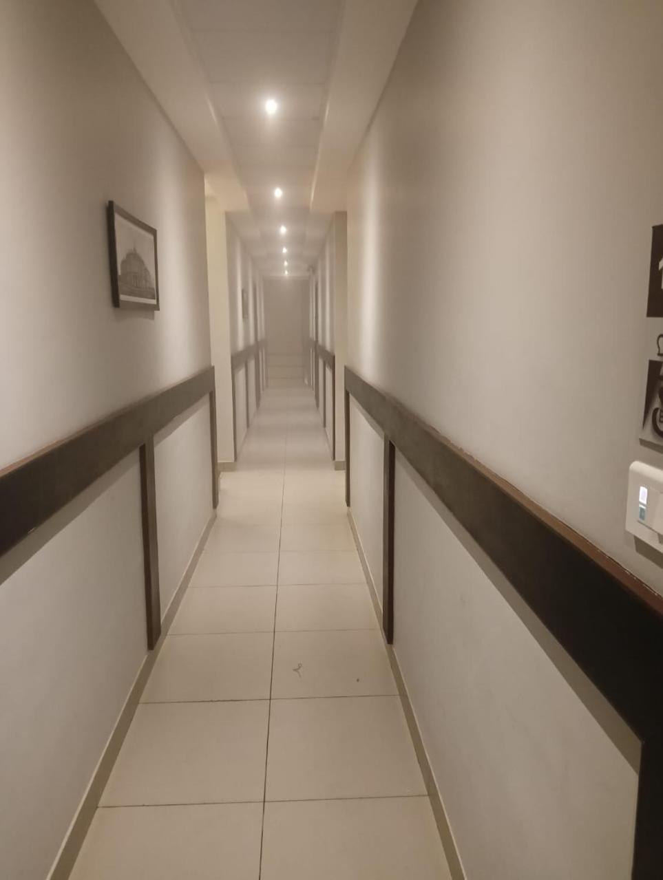 Hotel Minus 1 Kodaikanal