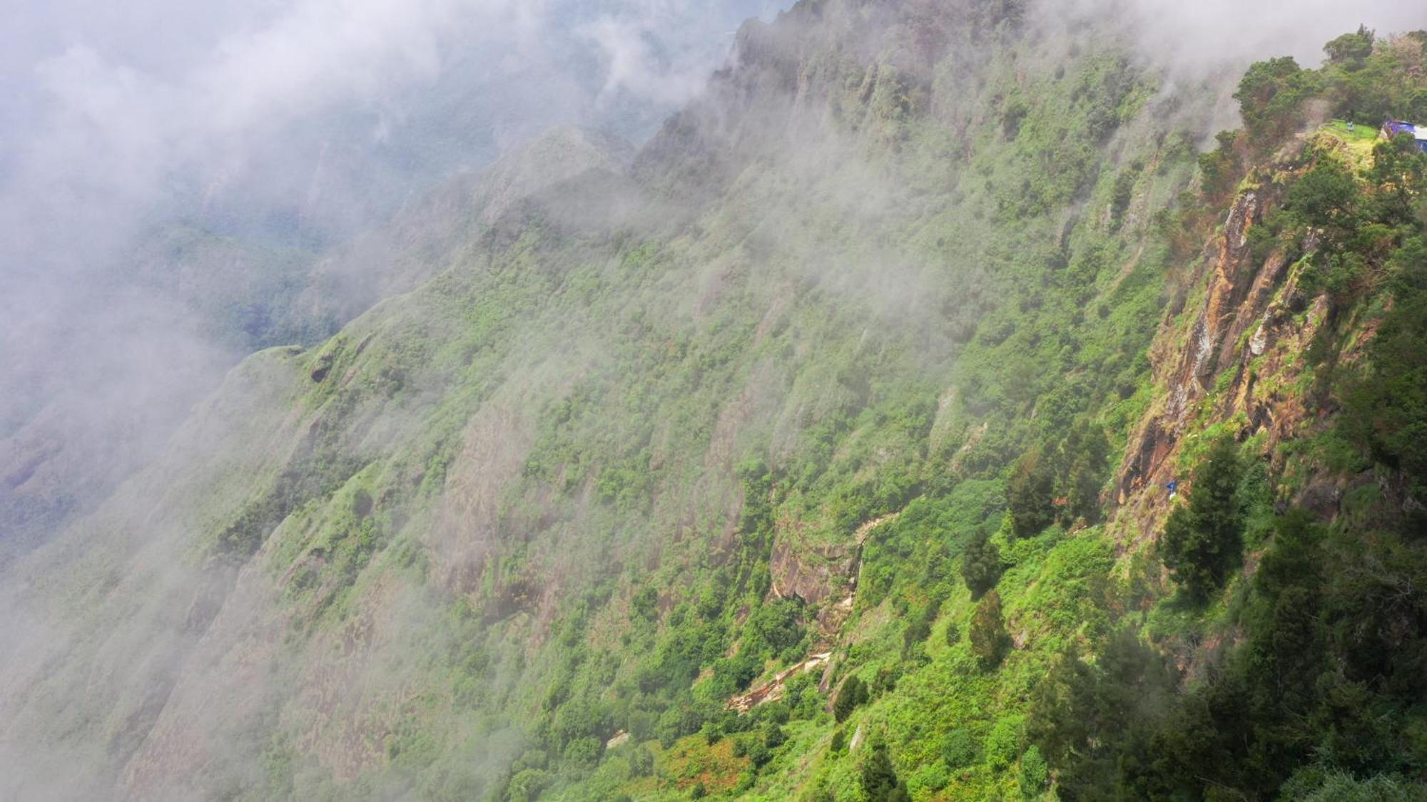 Homestay Happyhuts At Valley View Kodaikanal