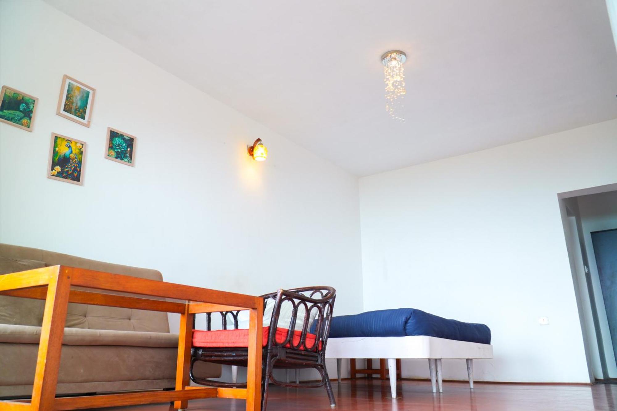 Happyhuts At Valley View *