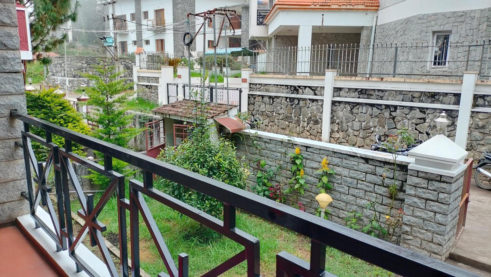 Guest house Kodai King *