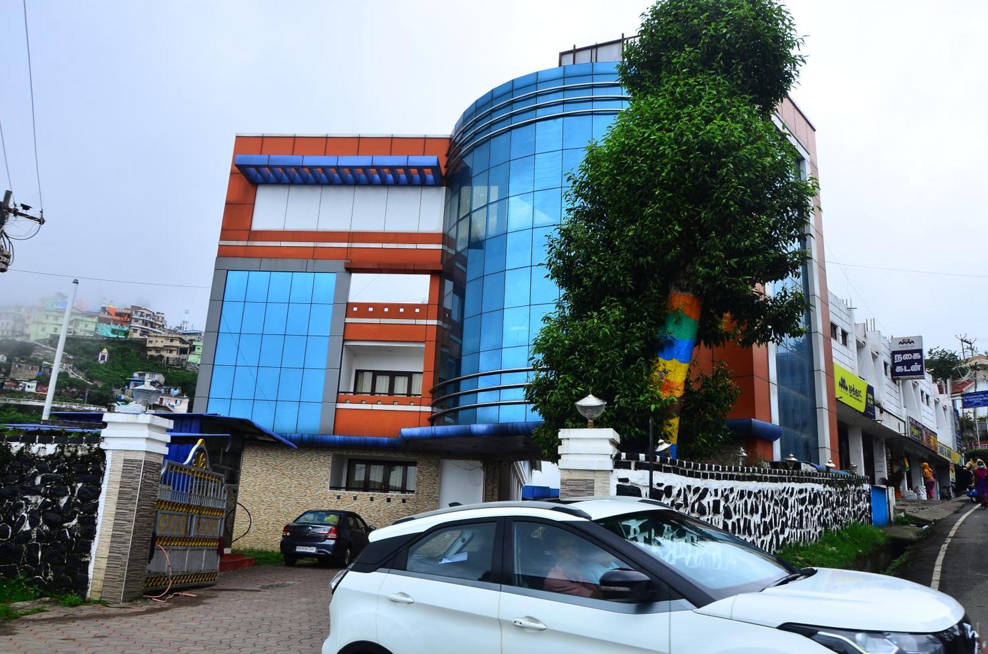 Kurunji Meridian Hotel 3*