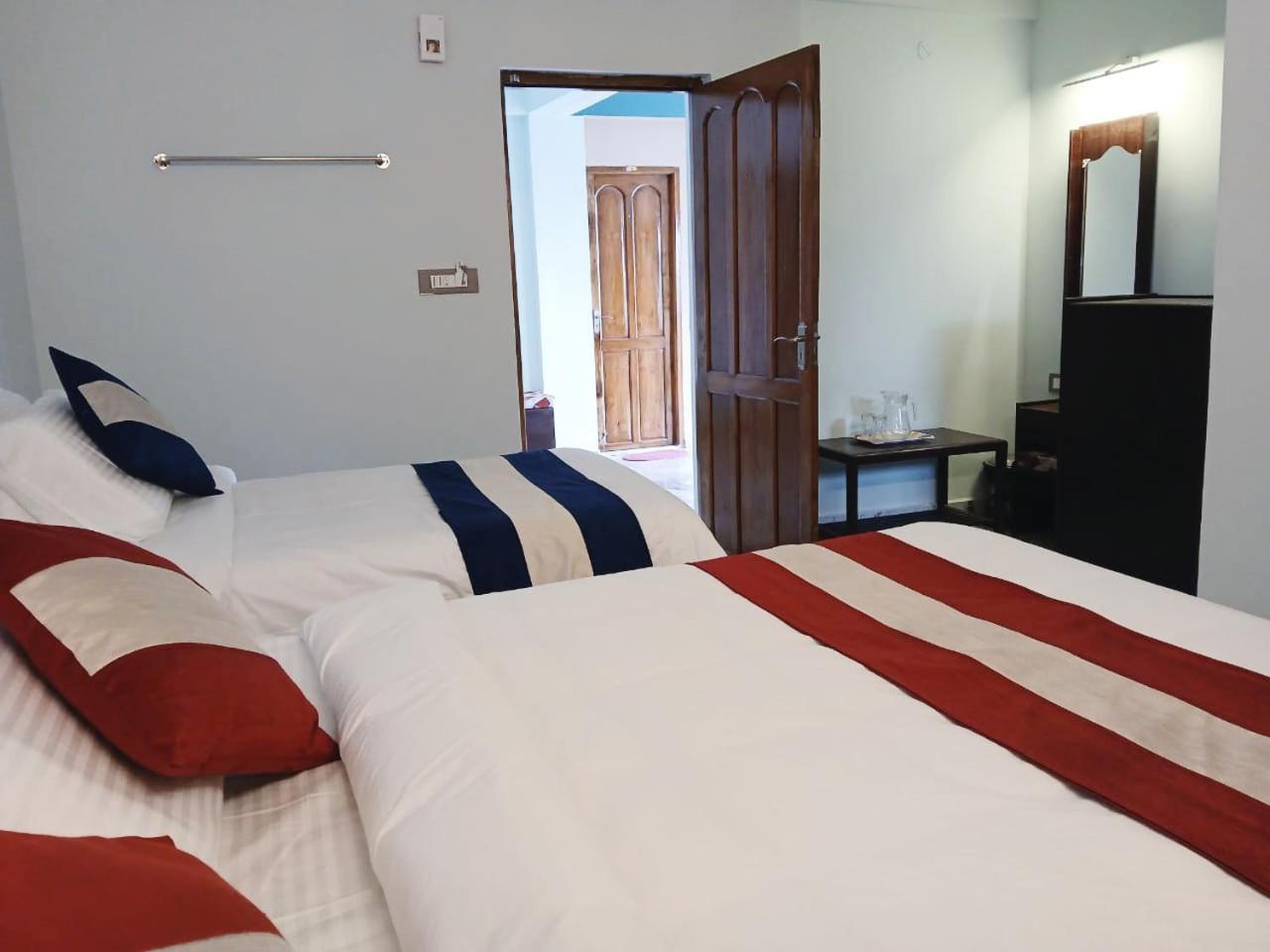 Ponmurugan Residency Hotel Kodaikanal