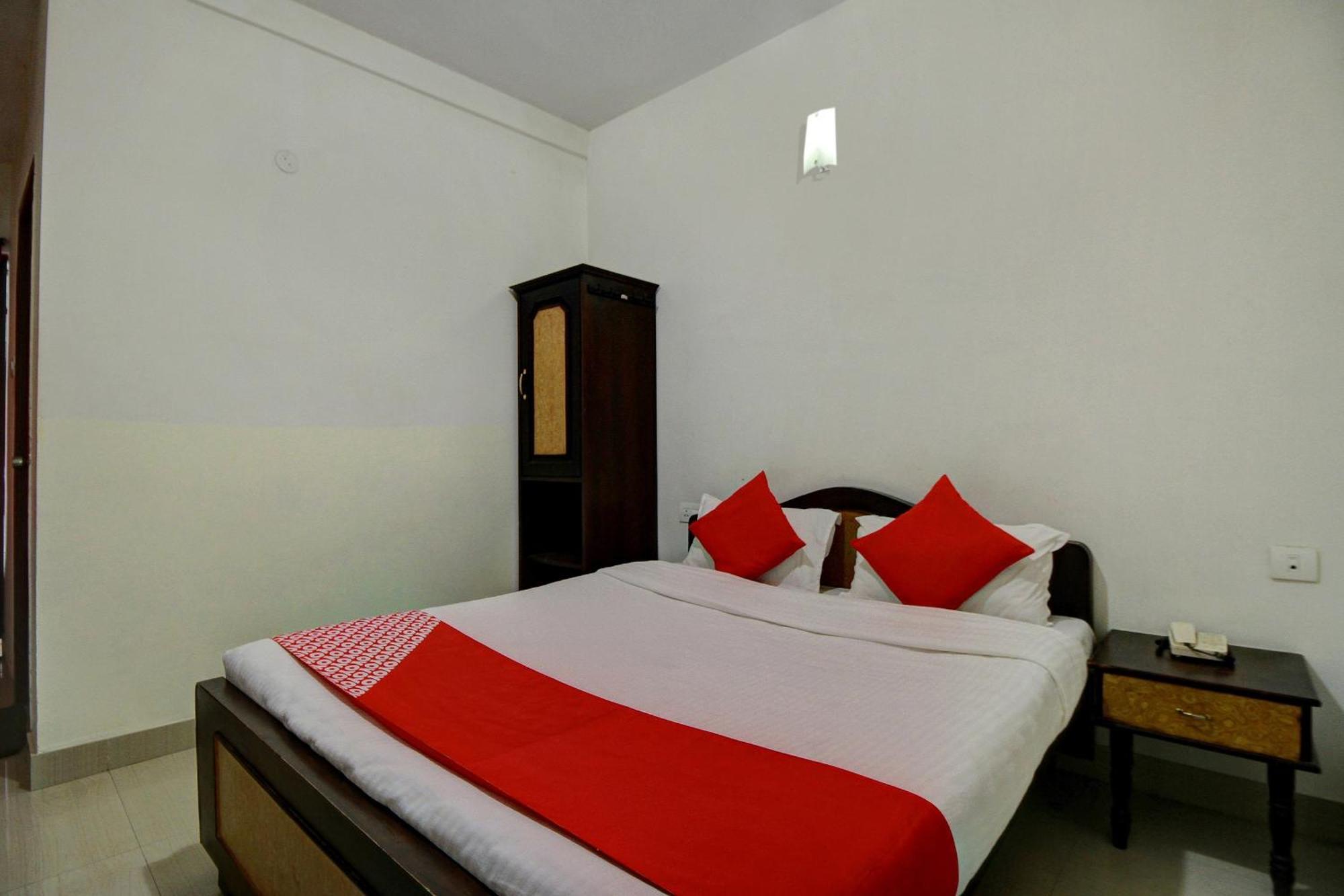 Hotel Rj 3*