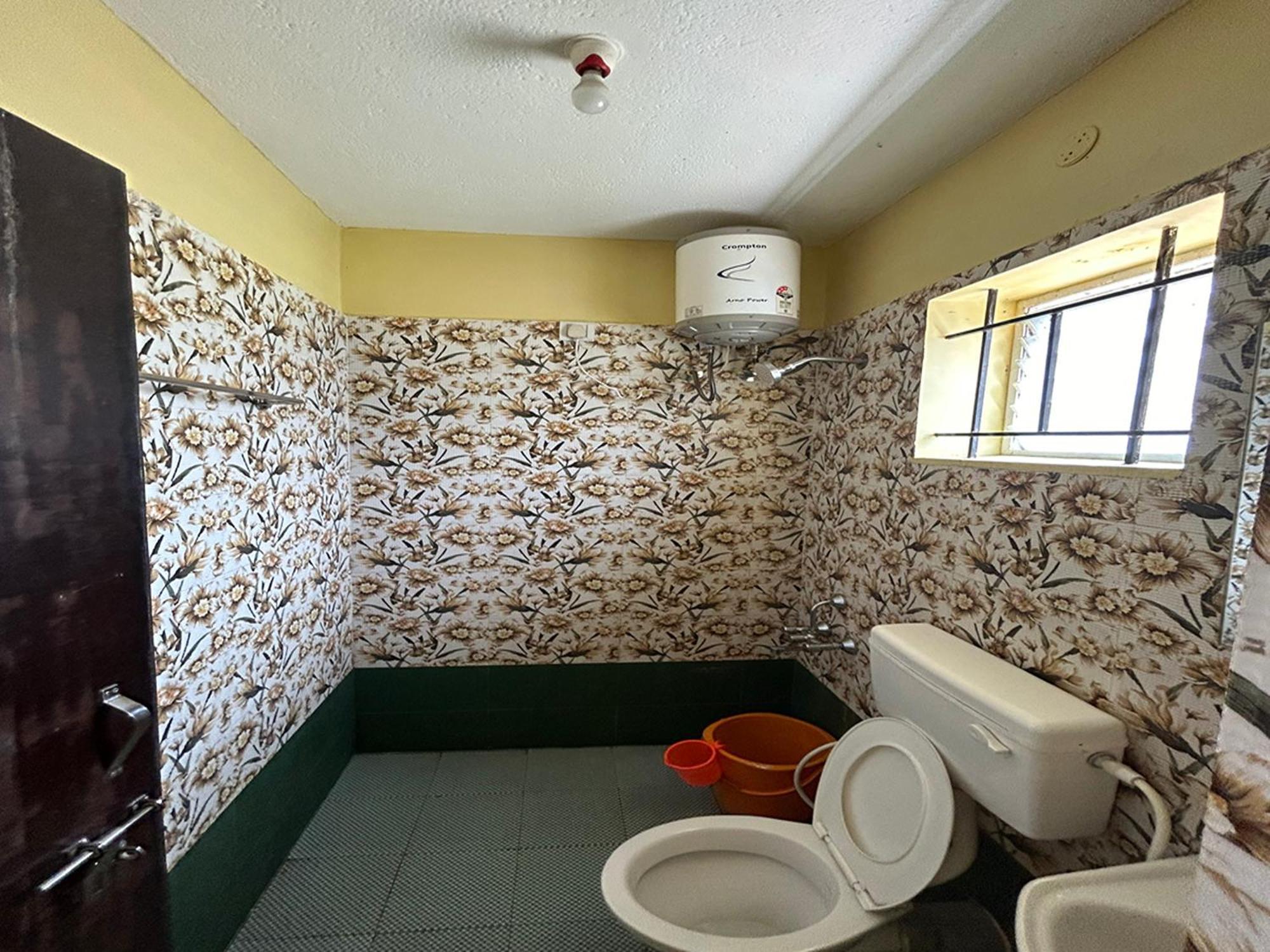 Jrs Guest House, Hotel *