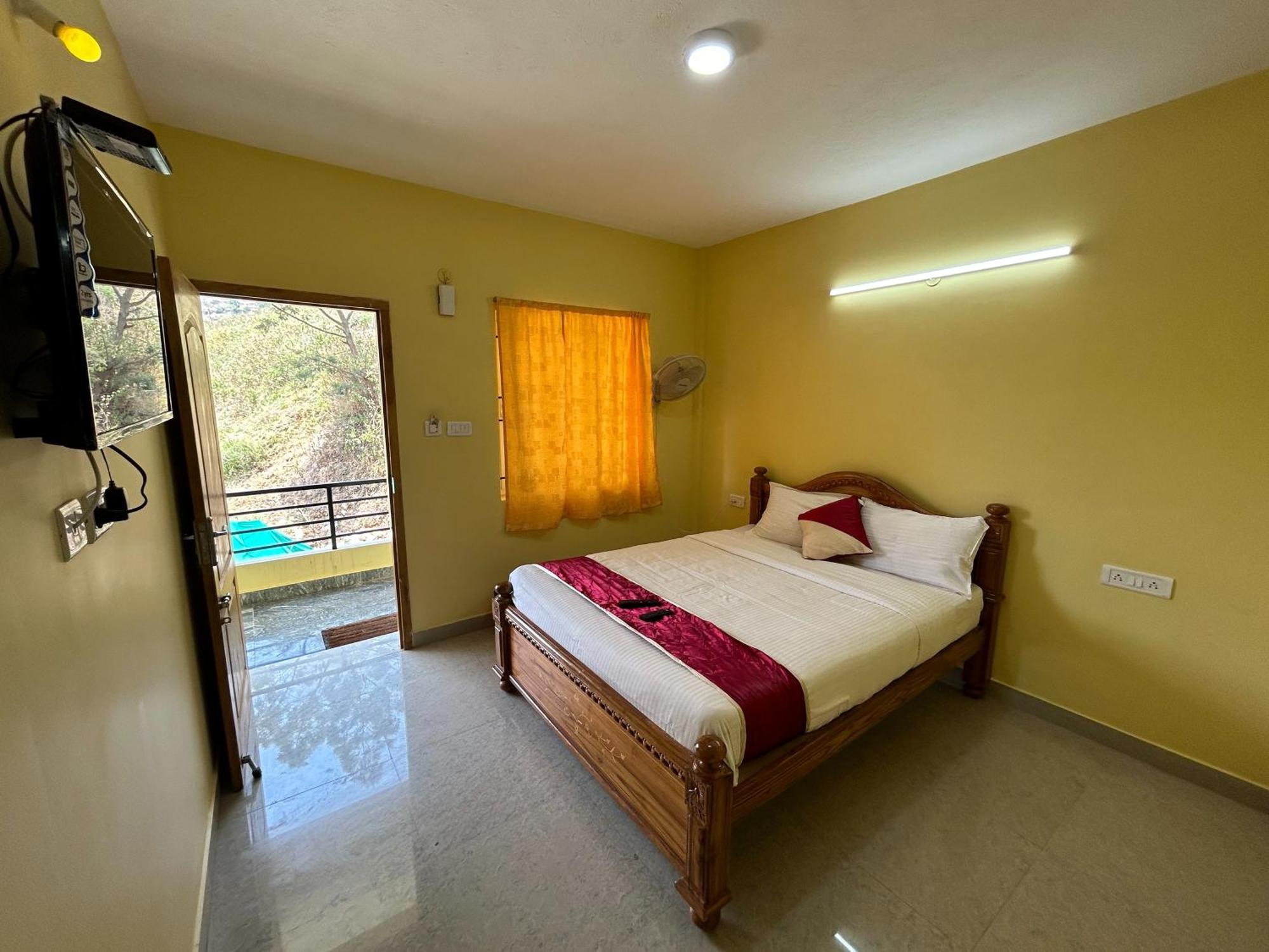 Jrs Guest House, Hotel Kodaikanal