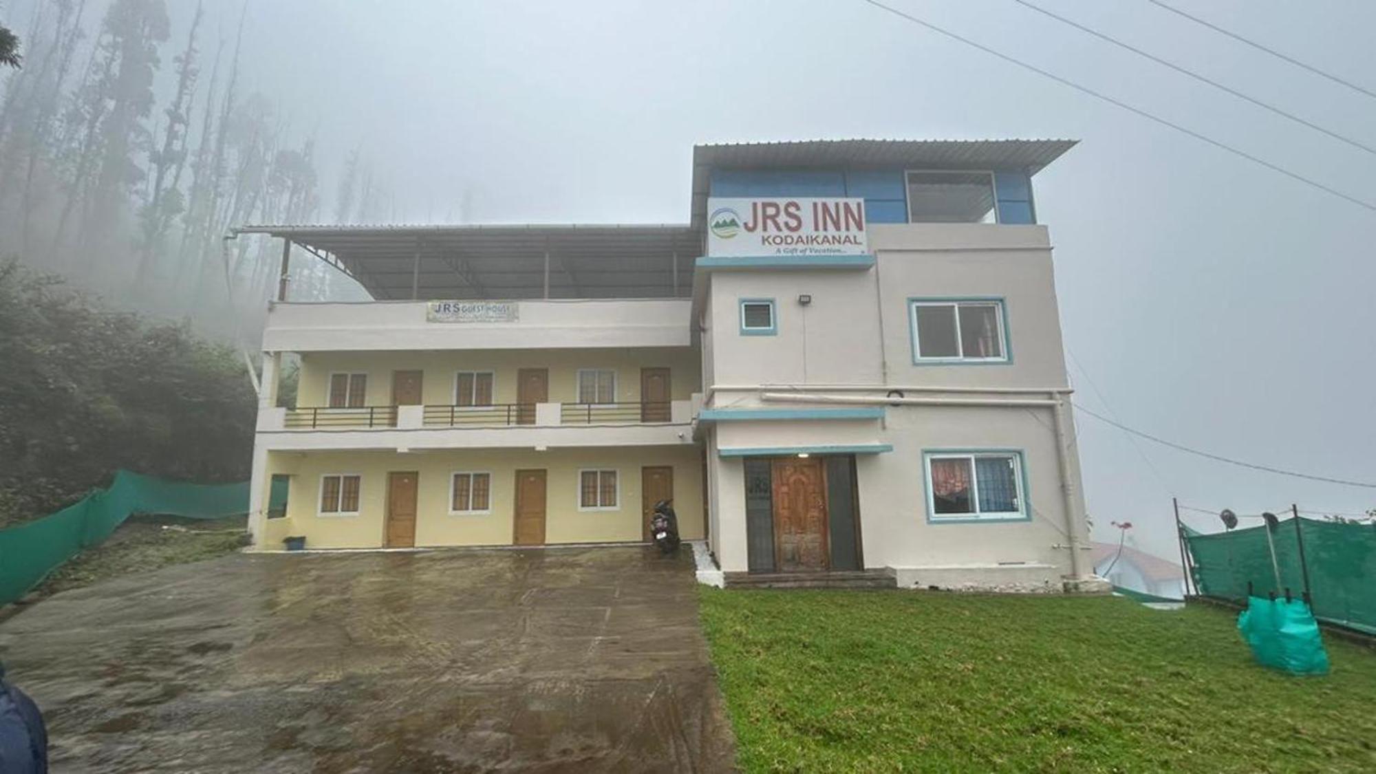 Jrs Guest House, Hotel *
