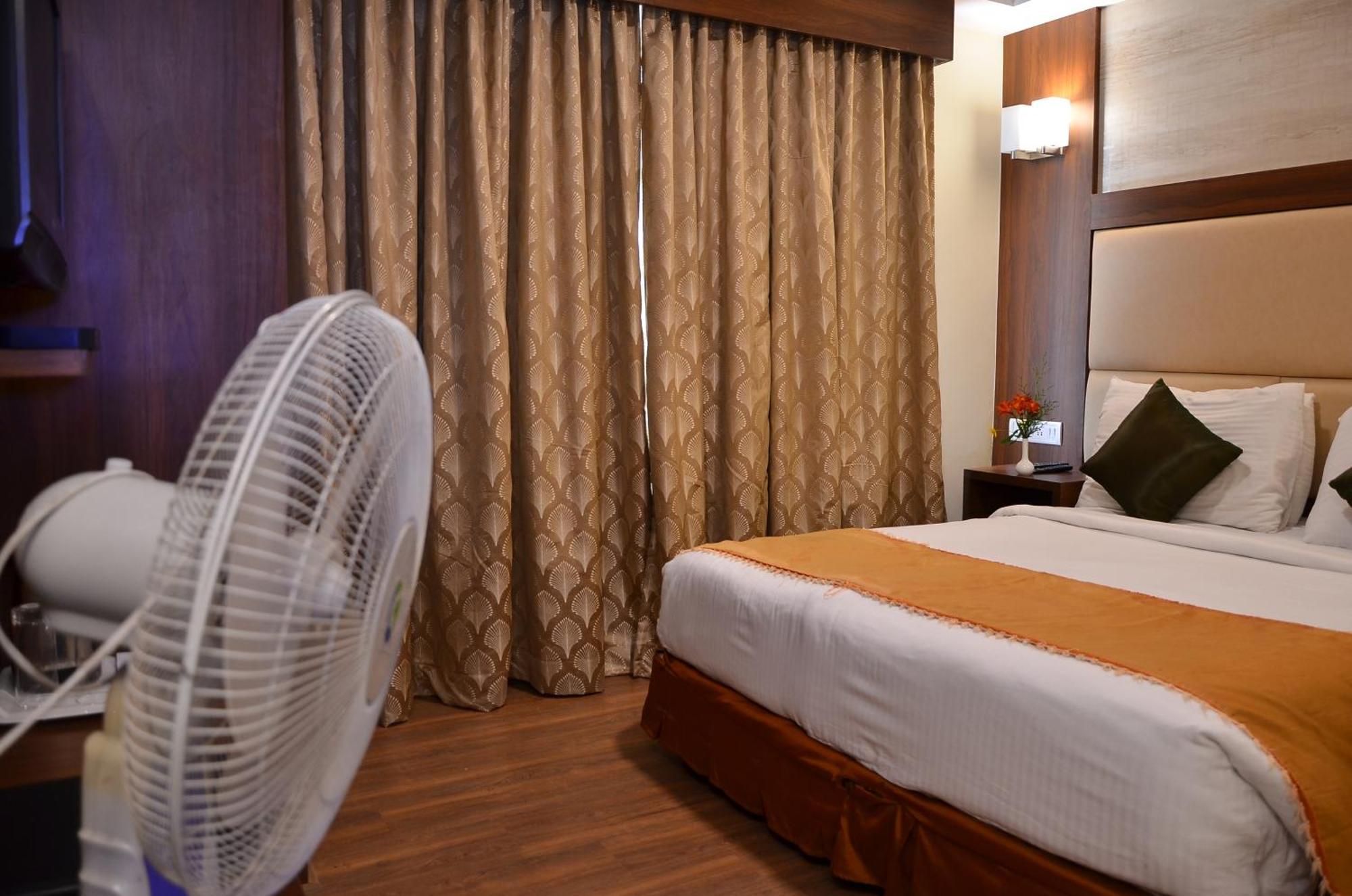 Benzz Park Family Hotel