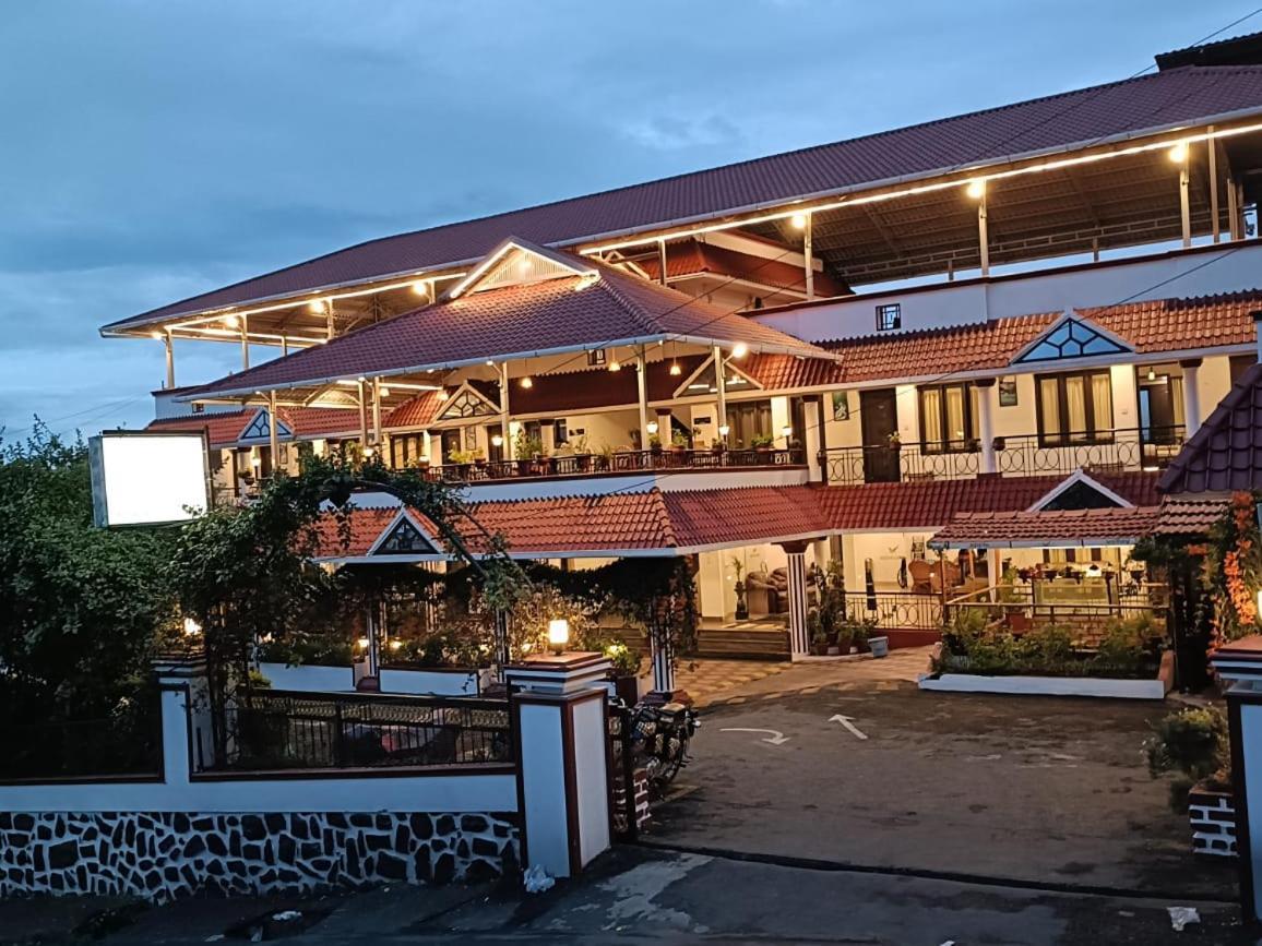 Apple Valley Hotel Kodaikanal