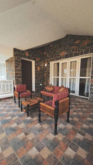 Villa Kodai Castle *