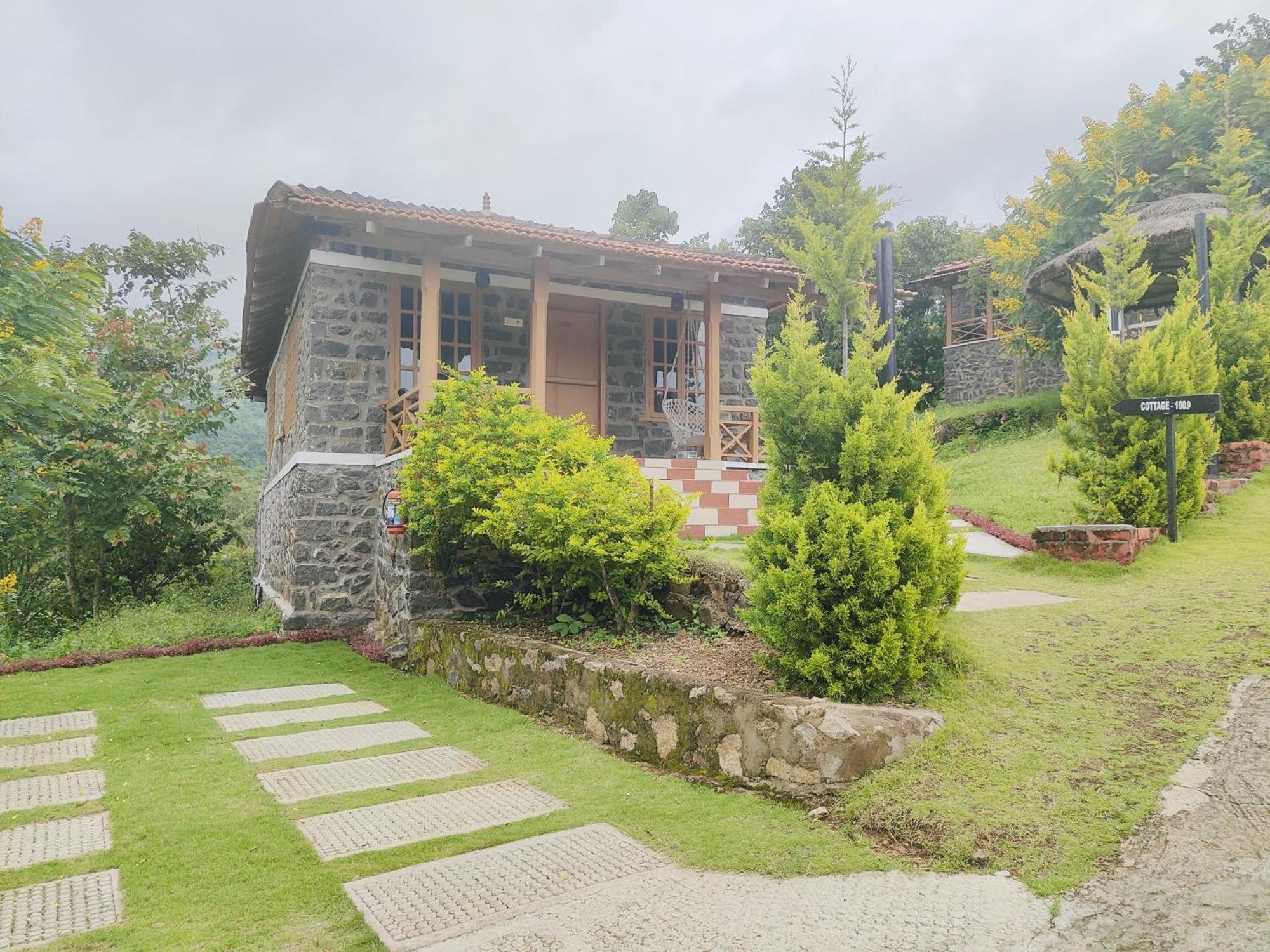 Resort Zacs Valley Resort,