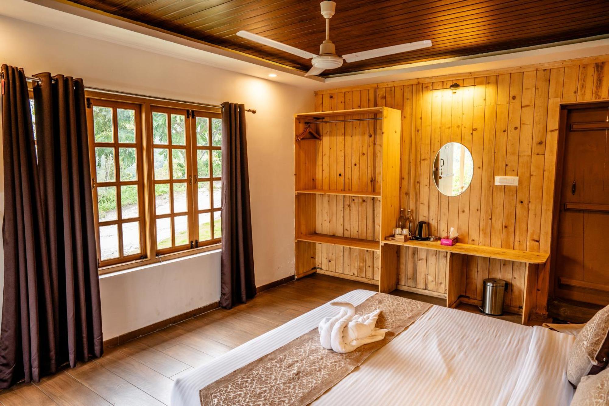Resort Zacs Valley Resort, 3*