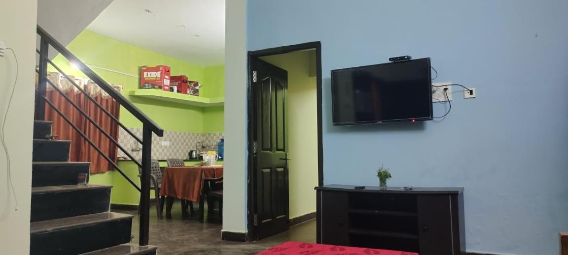 Guest house Riyan Holiday's *