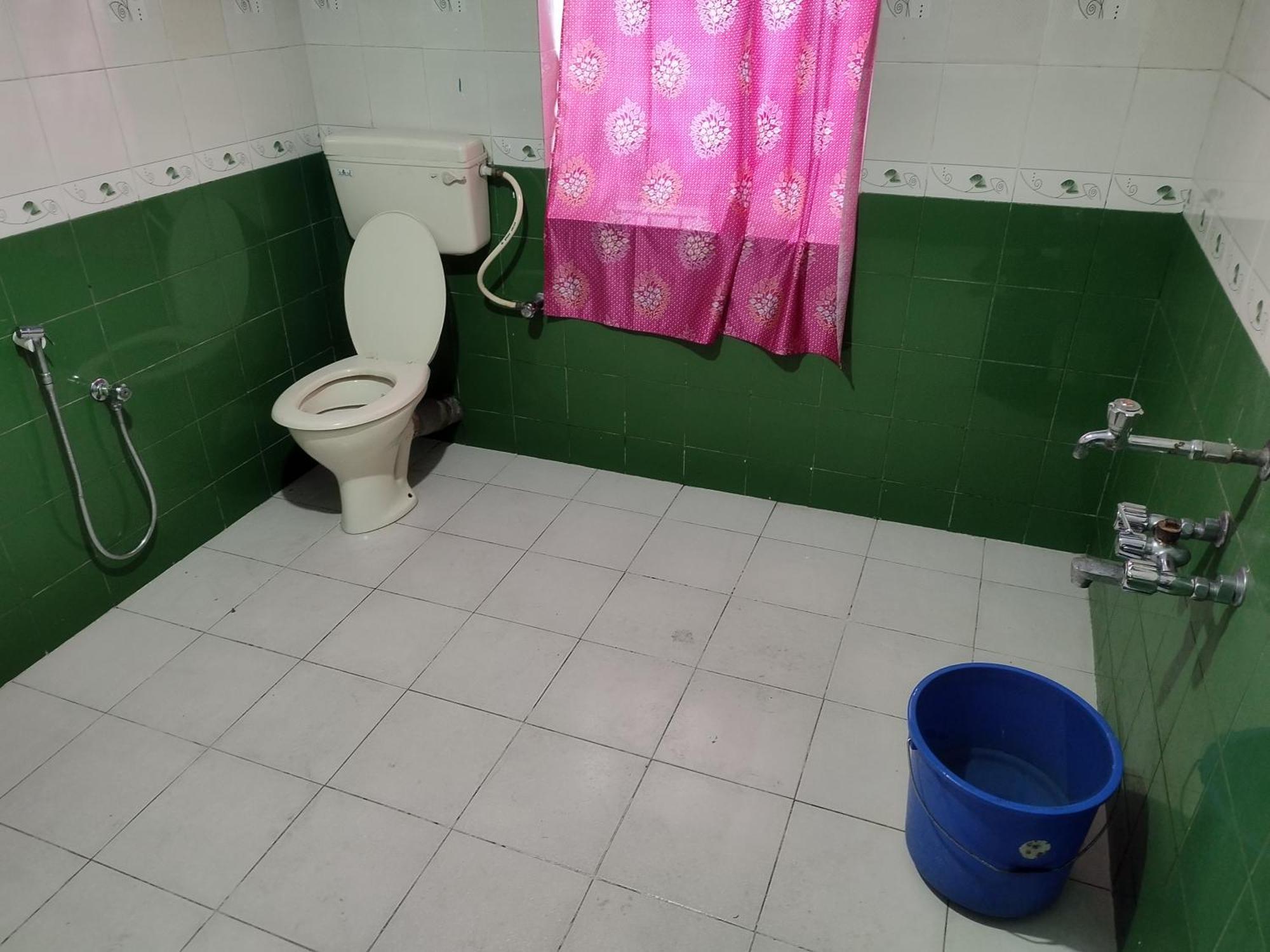Om Bhavanam Guest house *
