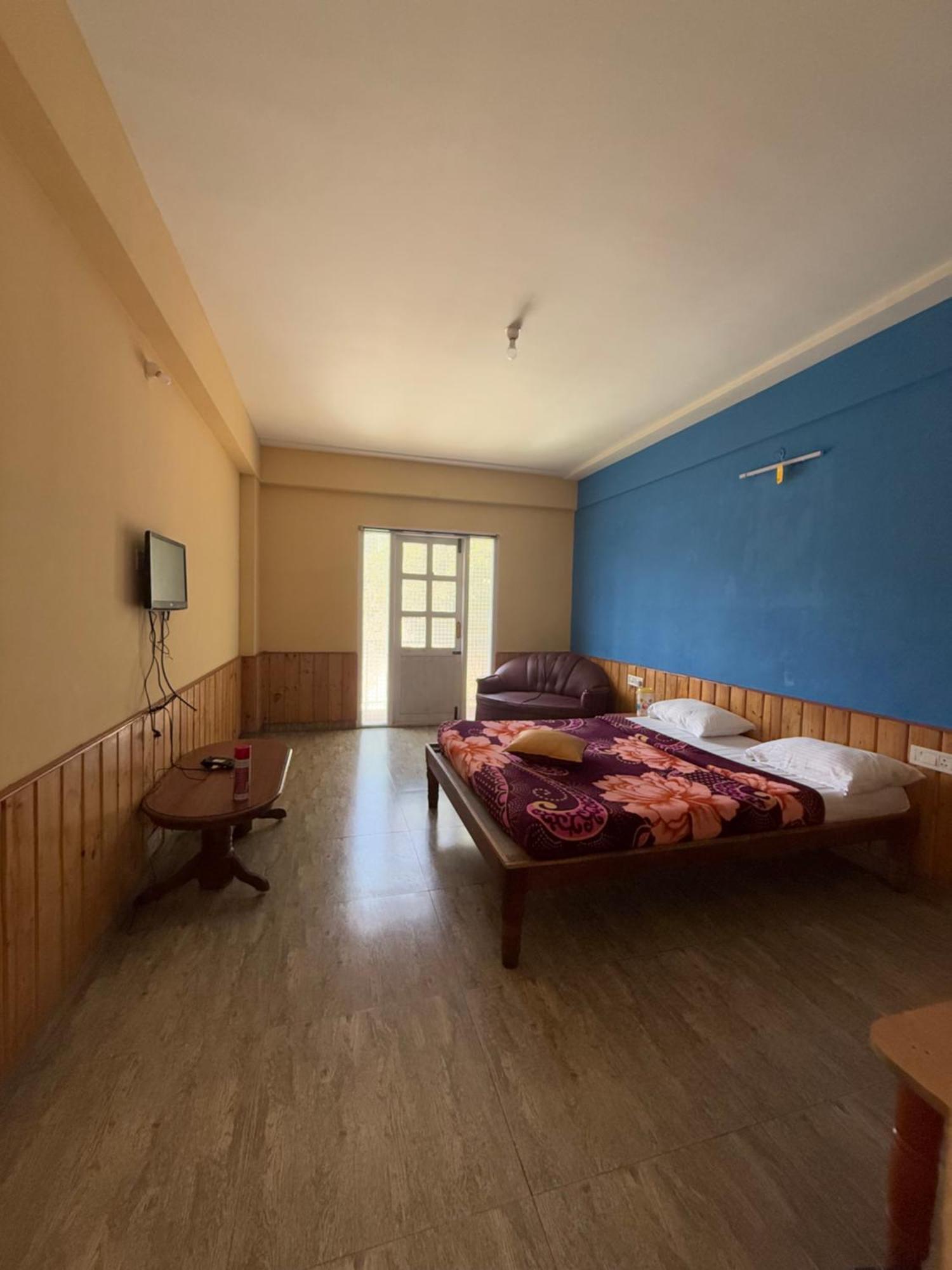 Arul Kumaran Hotel
