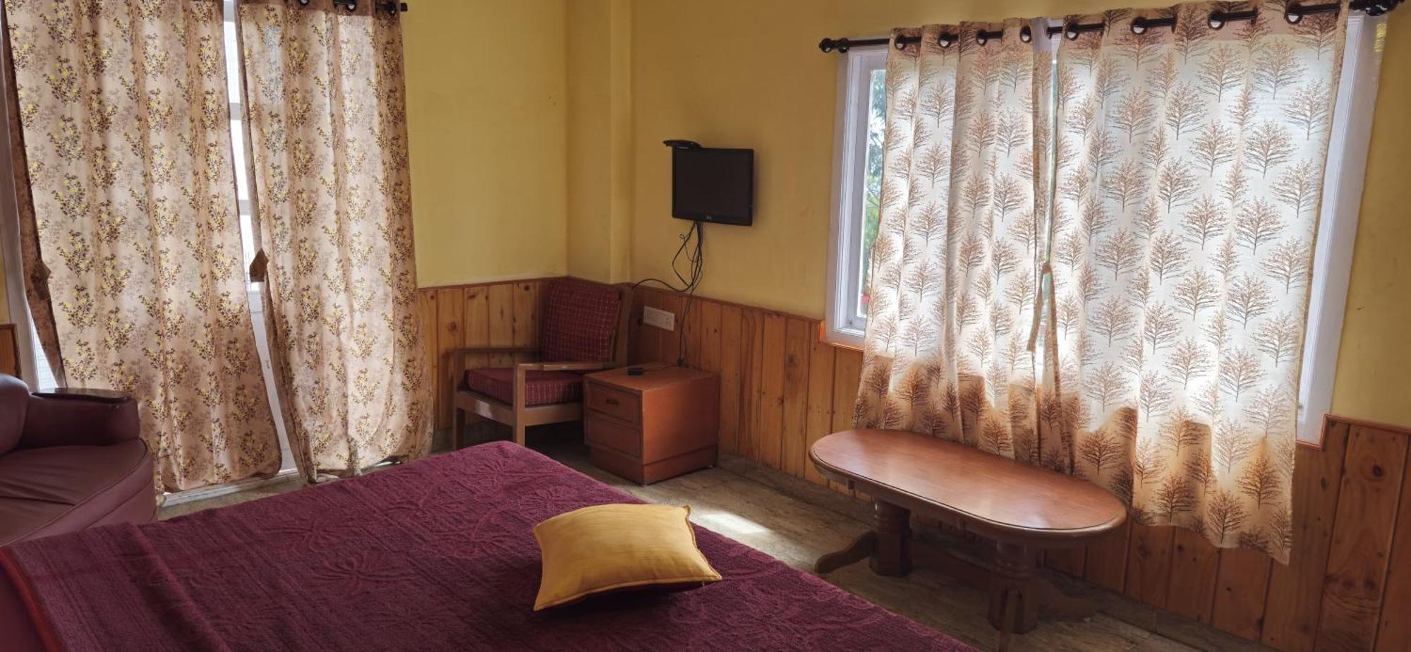 Arul Kumaran Hotel Kodaikanal
