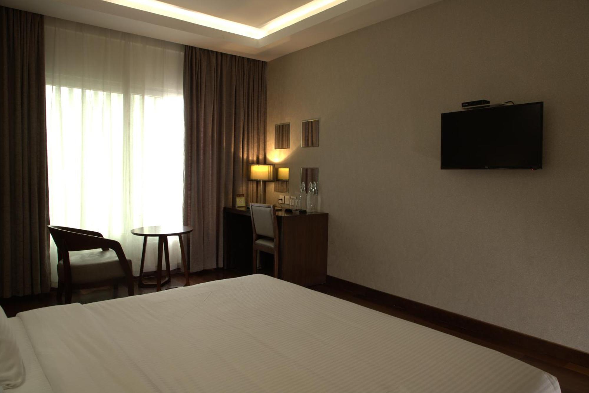 The Hamuse - Luxury Redefined Hotel Kodaikanal