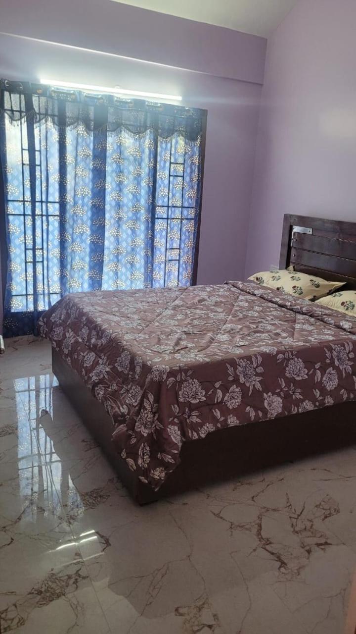 M R Guest house Kodaikanal