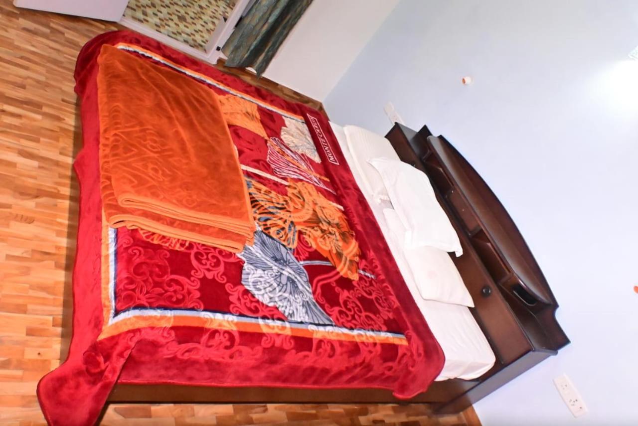 Sathya Holidays Guest house *