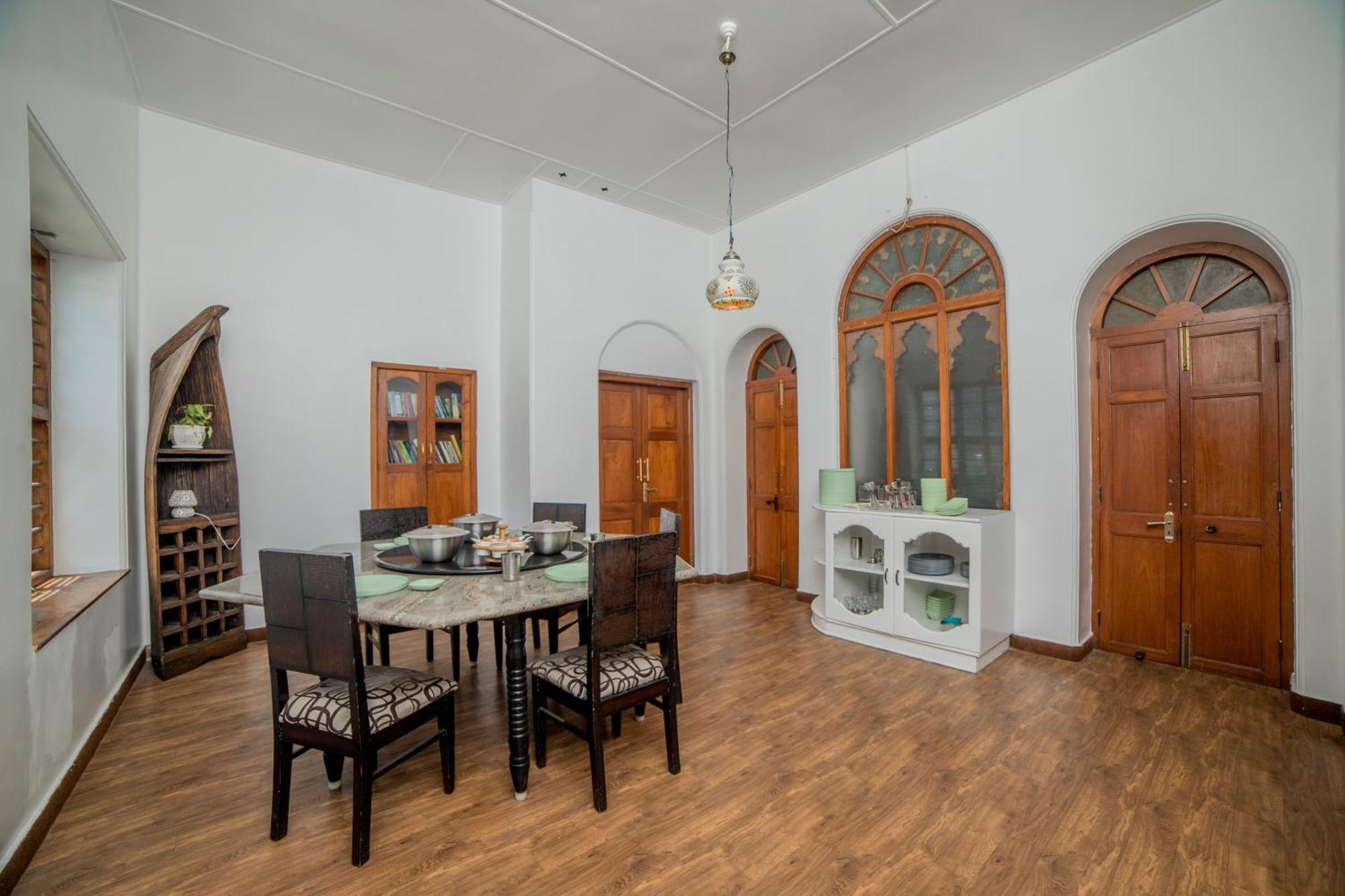 Villa Savithri Gemini Ganesh Bungalow By Xploreindo *