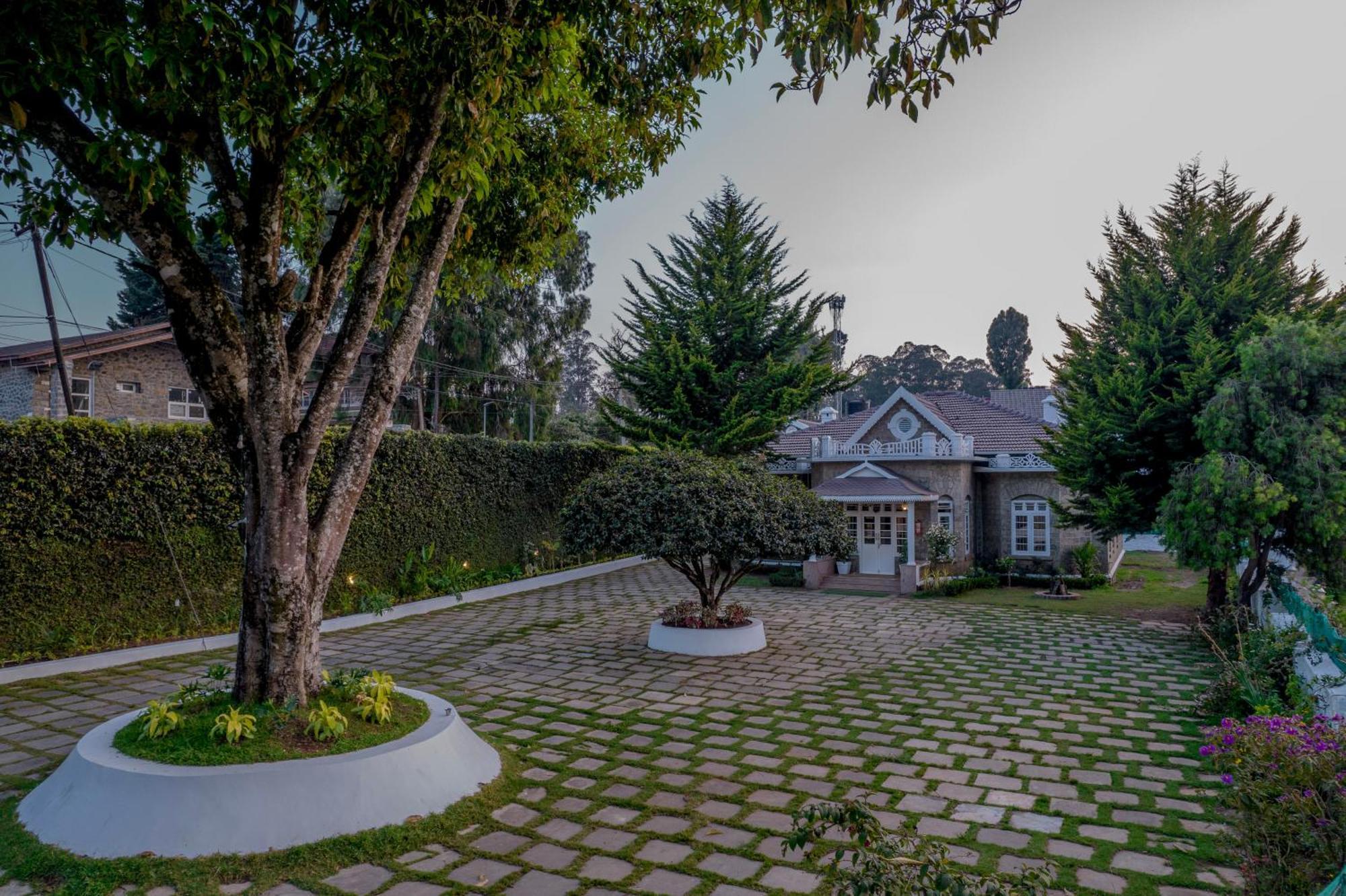 Villa Savithri Gemini Ganesh Bungalow By Xploreindo Kodaikanal