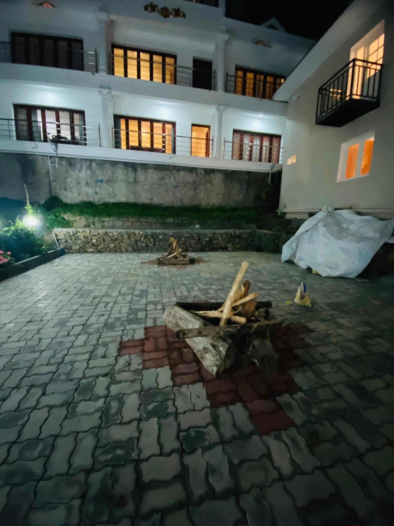 Vetri Flats Hotel Kodaikanal