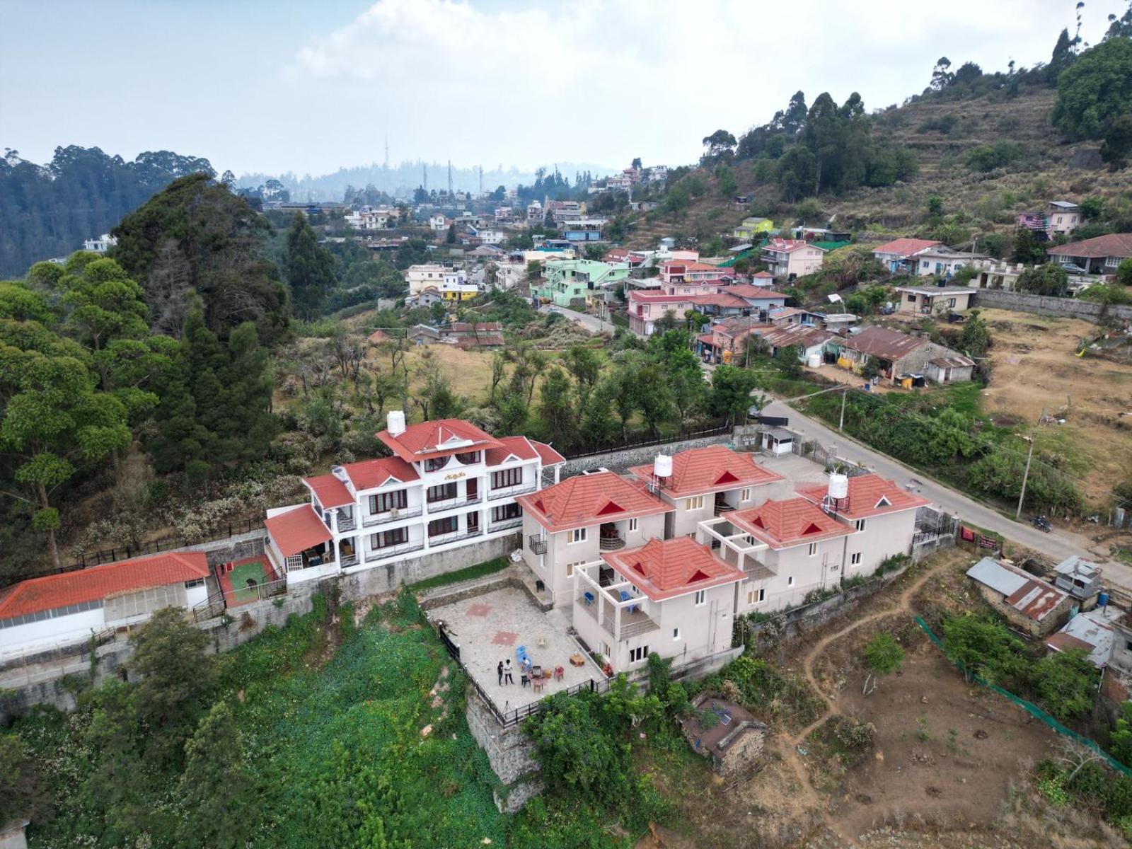 Vetri Flats