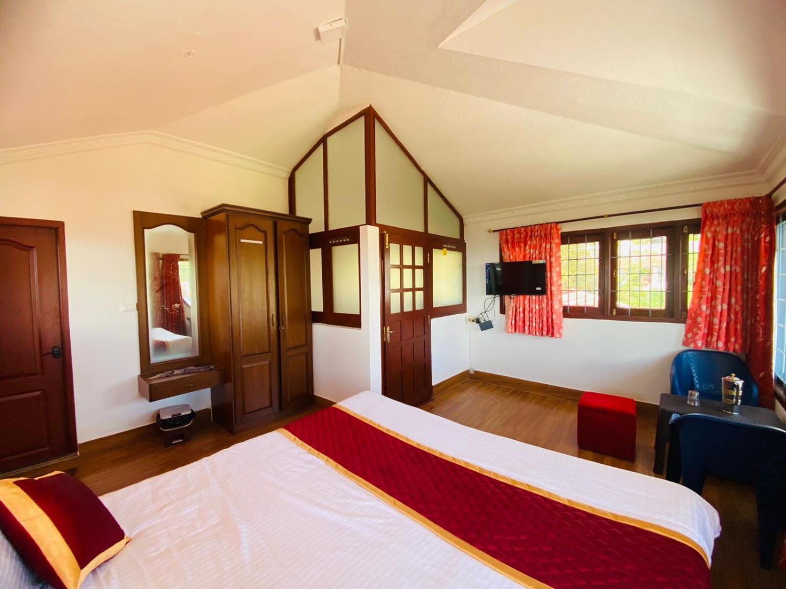 Vetri Flats 3*