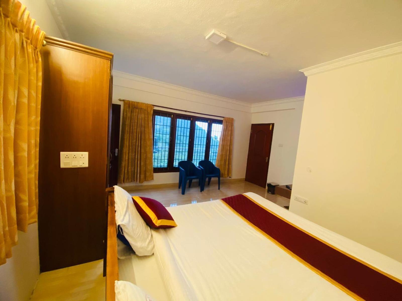 Vetri Flats Kodaikanal