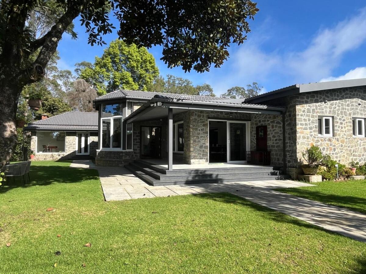 Woodside By Luxunlock Private Villa