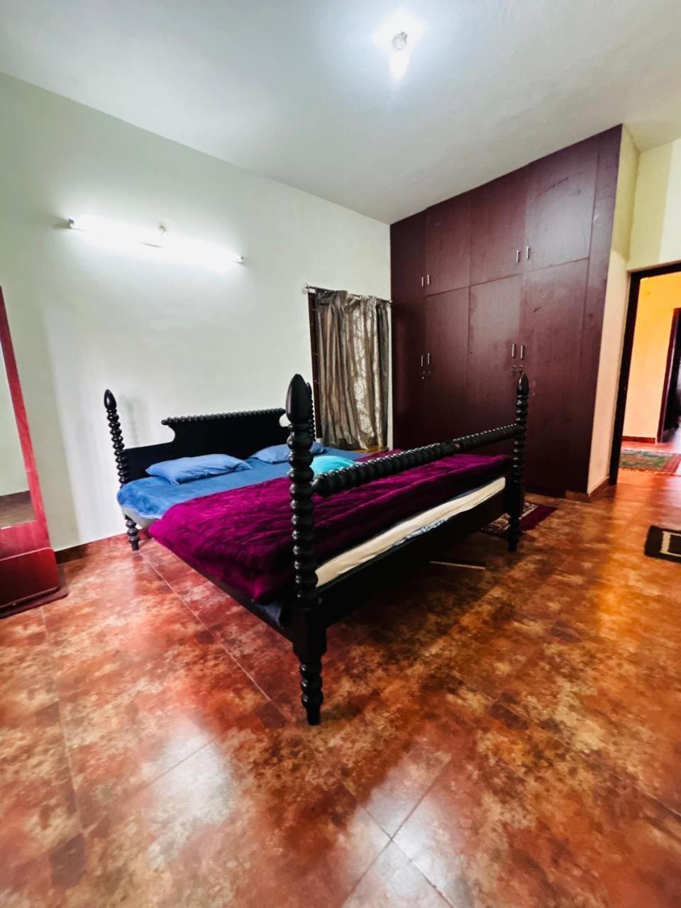 The White Oaks Bed & Breakfast *