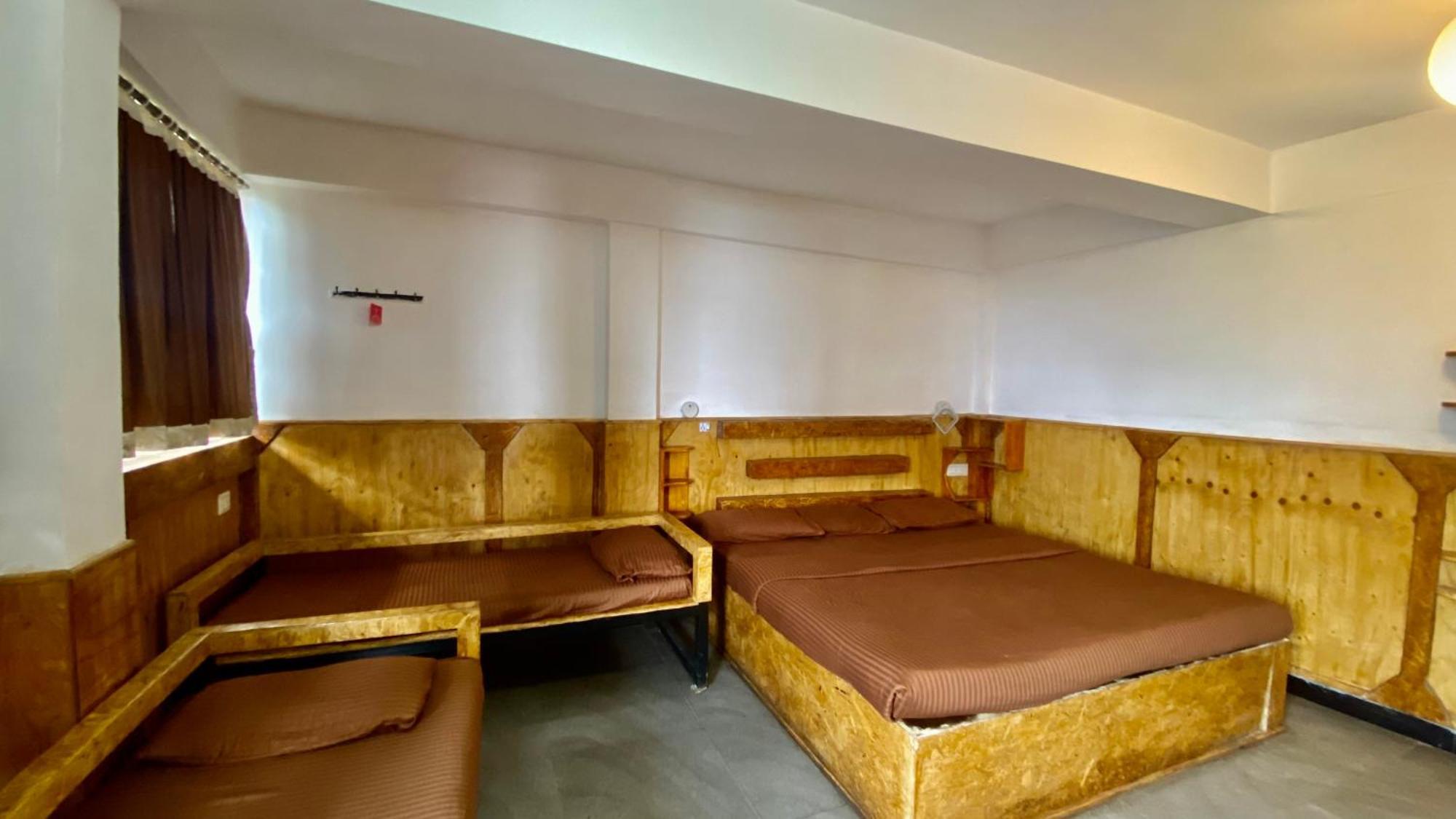 Hotel Radiance Art Residency Poombarai Kodaikanal