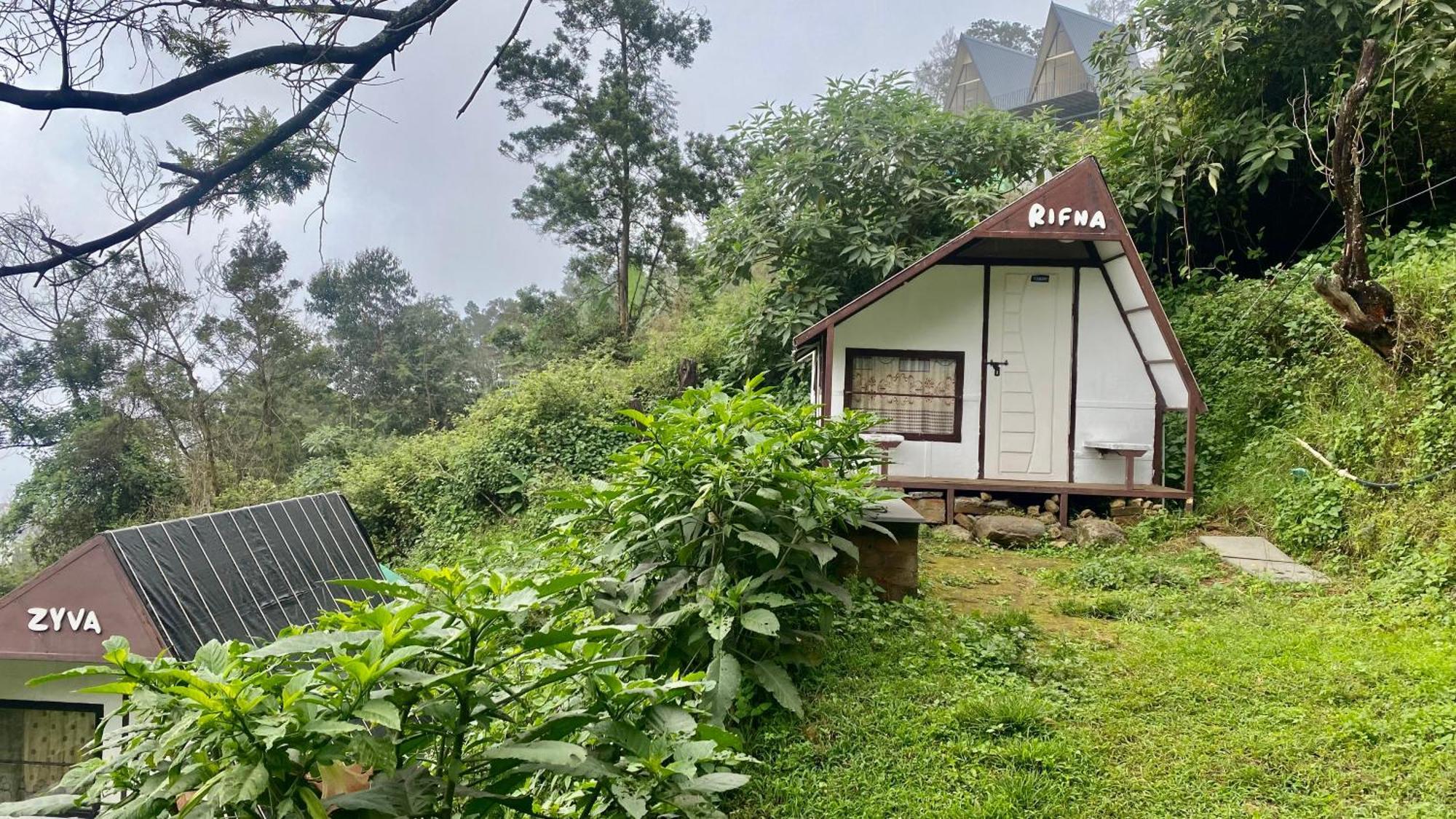 Hotel Radiance Art Residency Poombarai