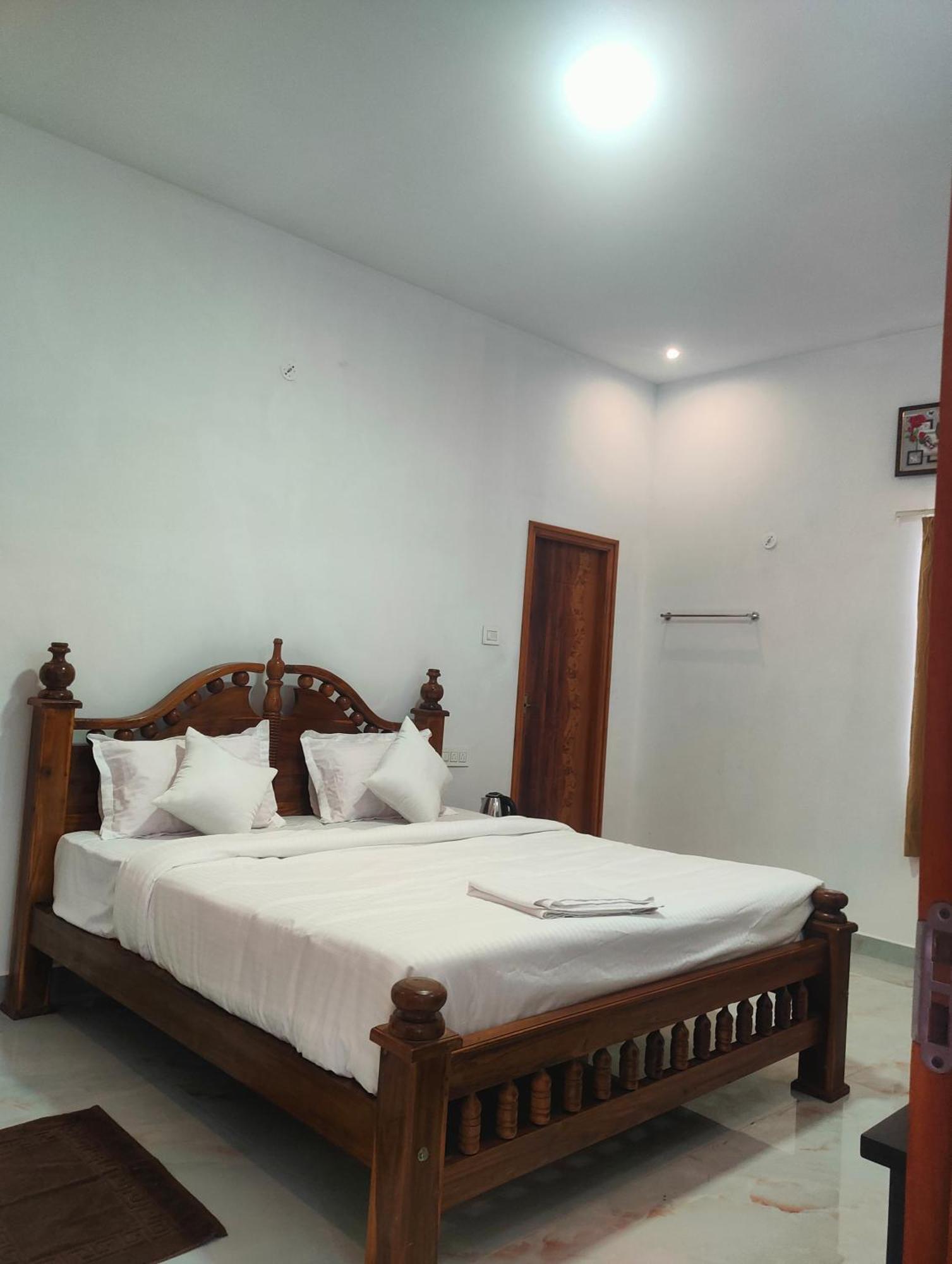 Regalia Kodai Hotel 3*