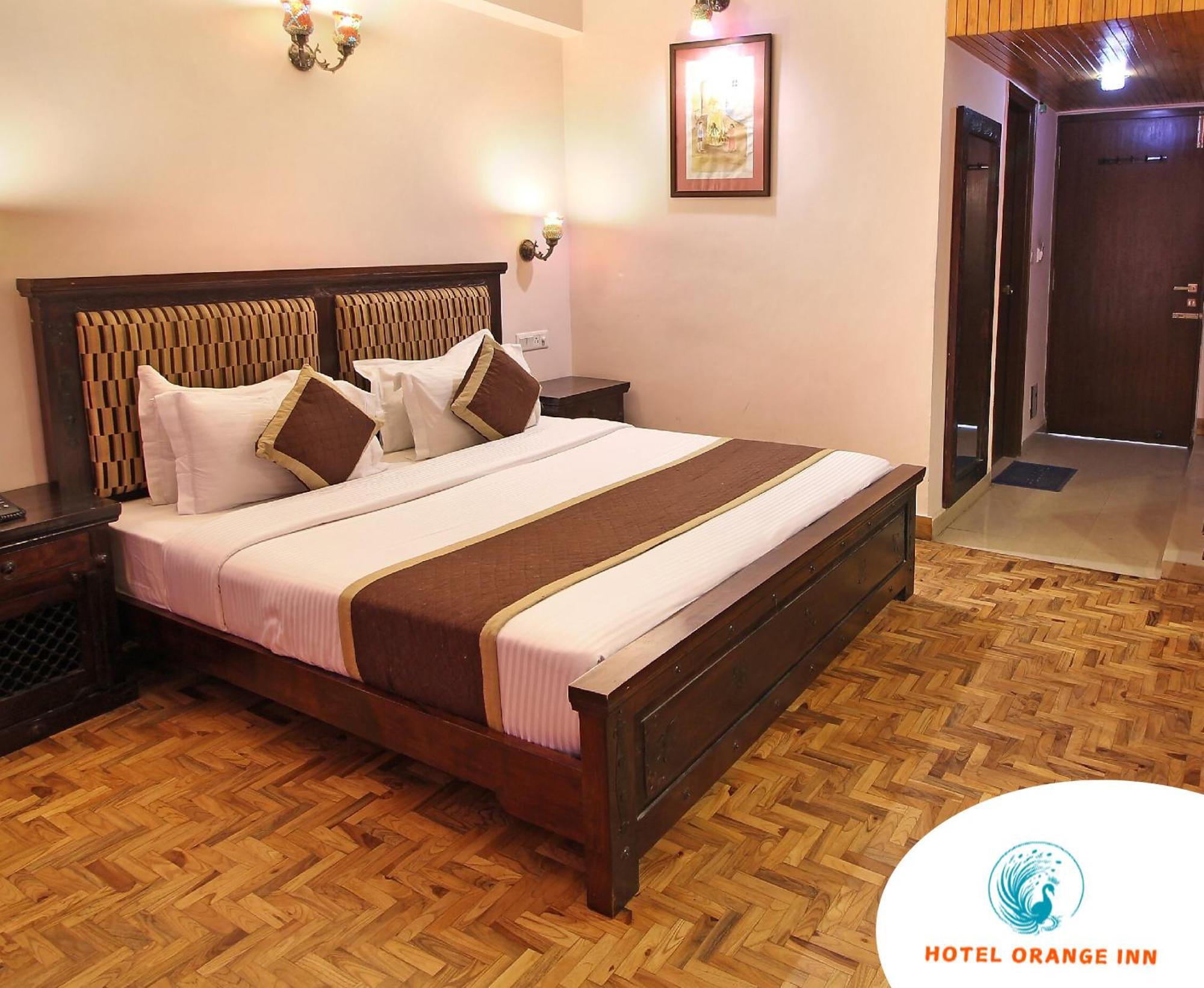 Orange Hotel 3*