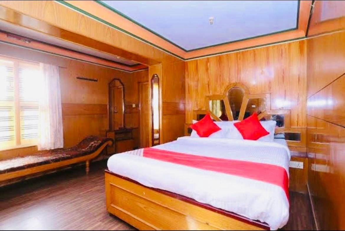 Daneys Castle Lodge Kodaikanal