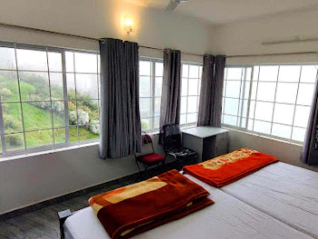 Guru Vela Hotel 3*