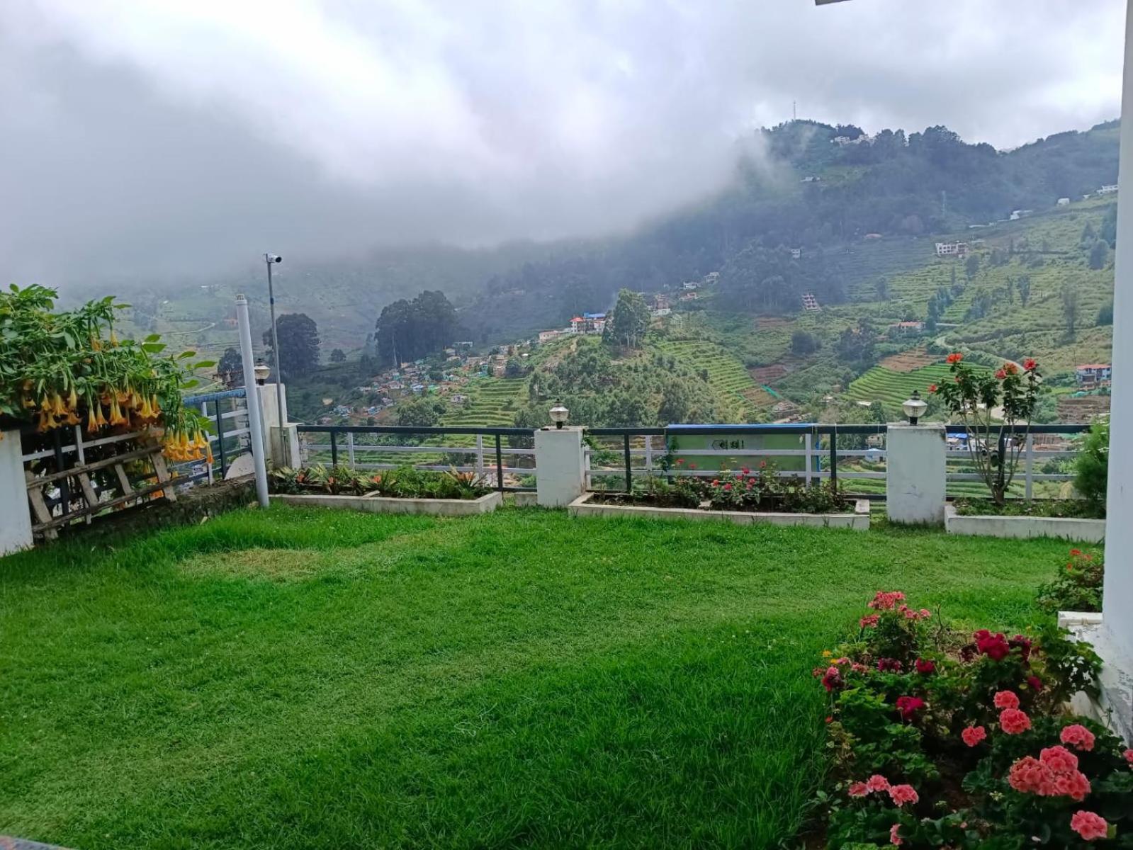 Guru Vela Kodaikanal