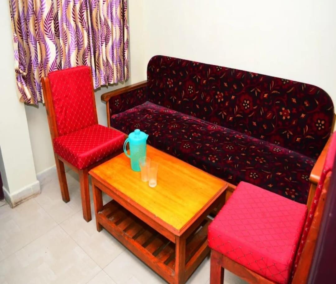 Rahul Stone Palace 2*