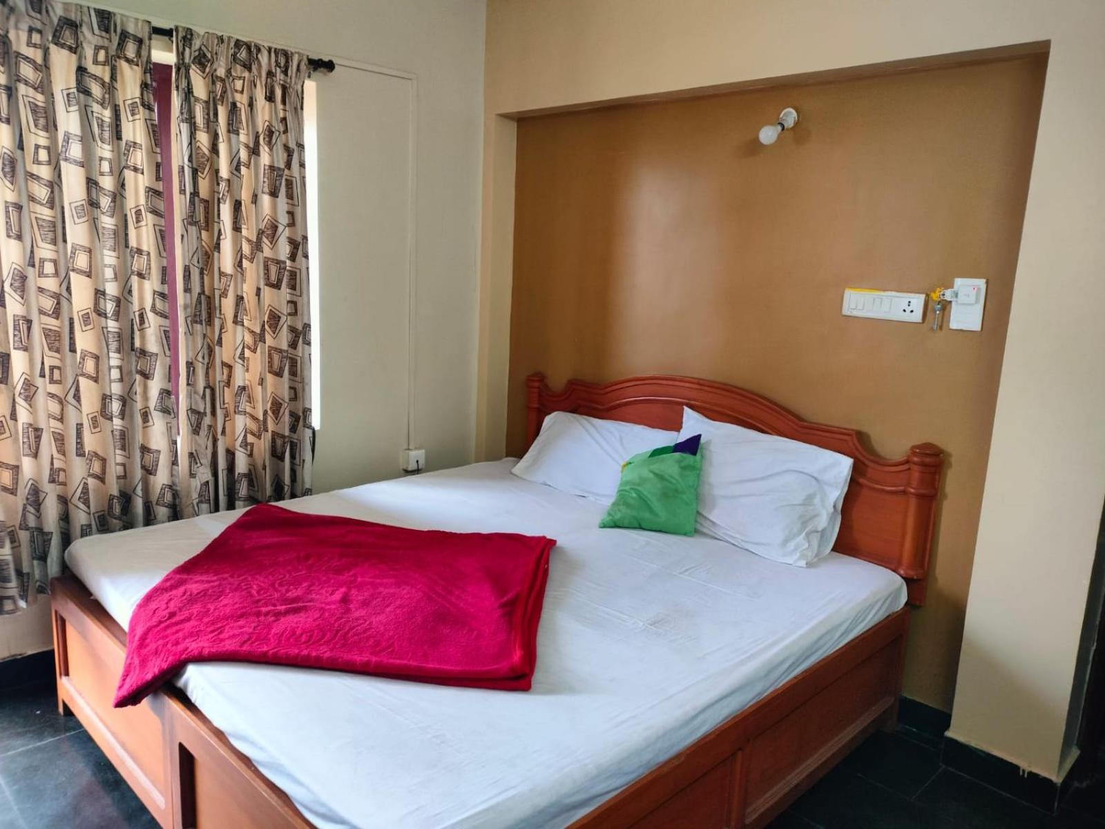 Hotel Rahul Stone Palace
