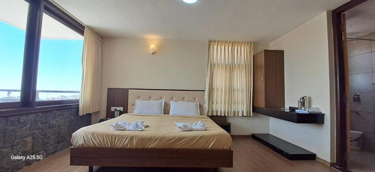 Rainland Holidays Guest house *